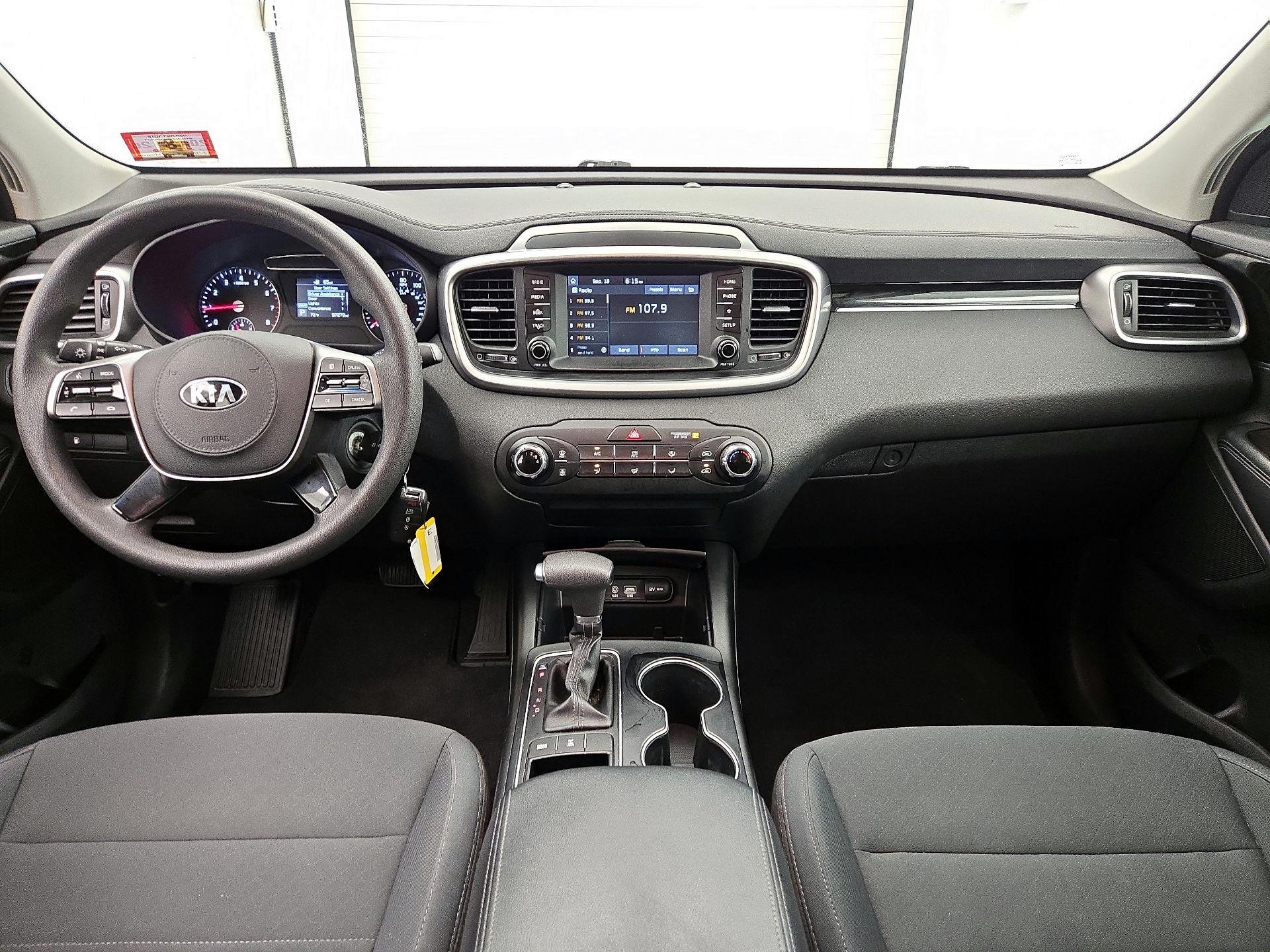 Thumbnail: 2019 Kia Sorento - 9