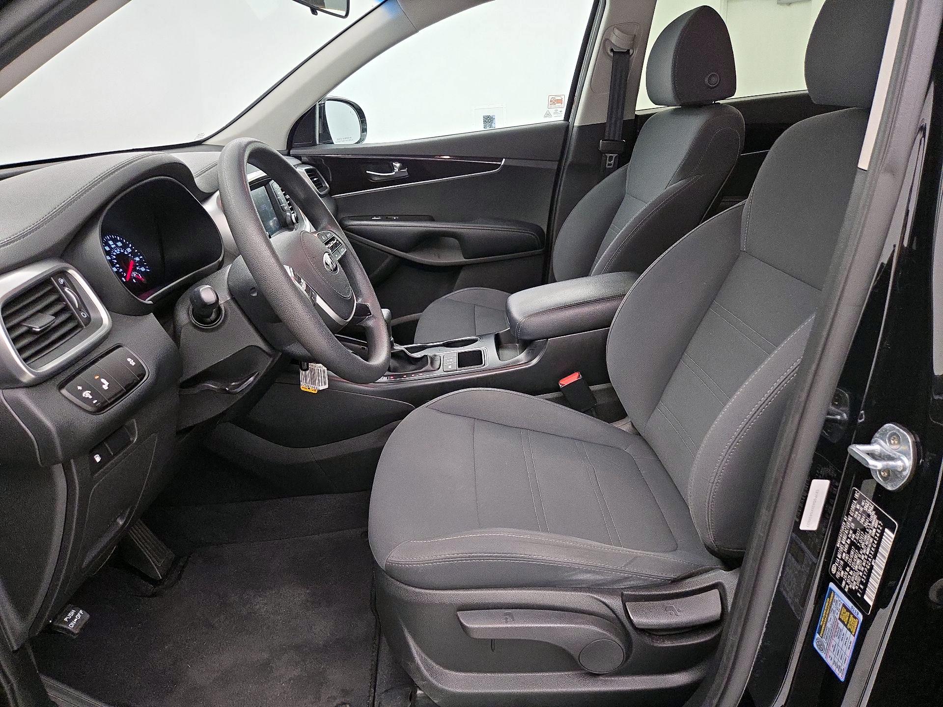 Thumbnail: 2019 Kia Sorento - 11