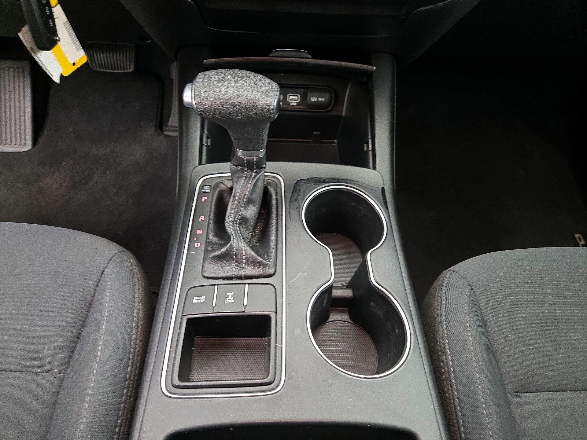 Thumbnail: 2019 Kia Sorento - 17