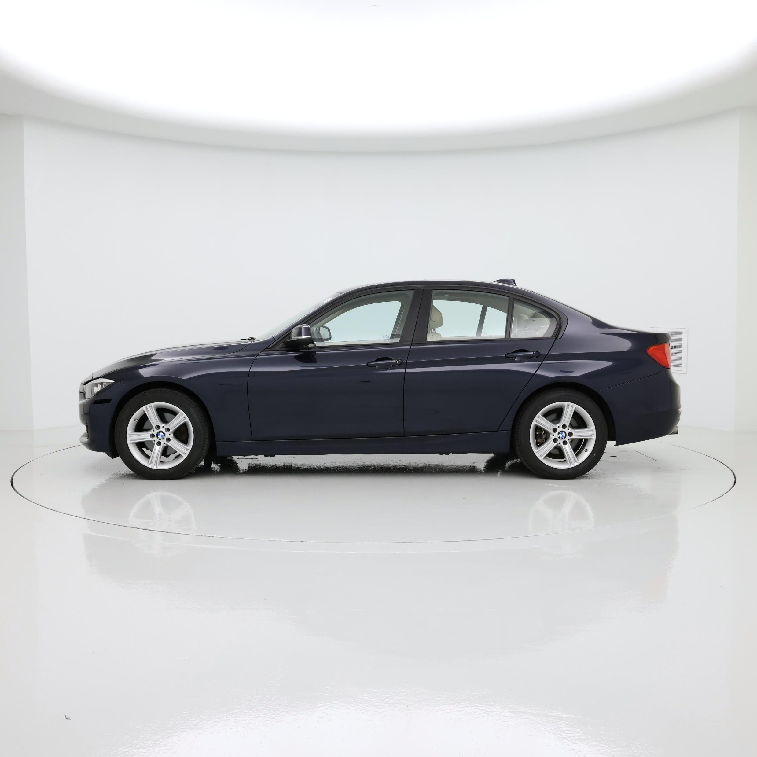 Thumbnail: 2015 BMW 3 Series - 3