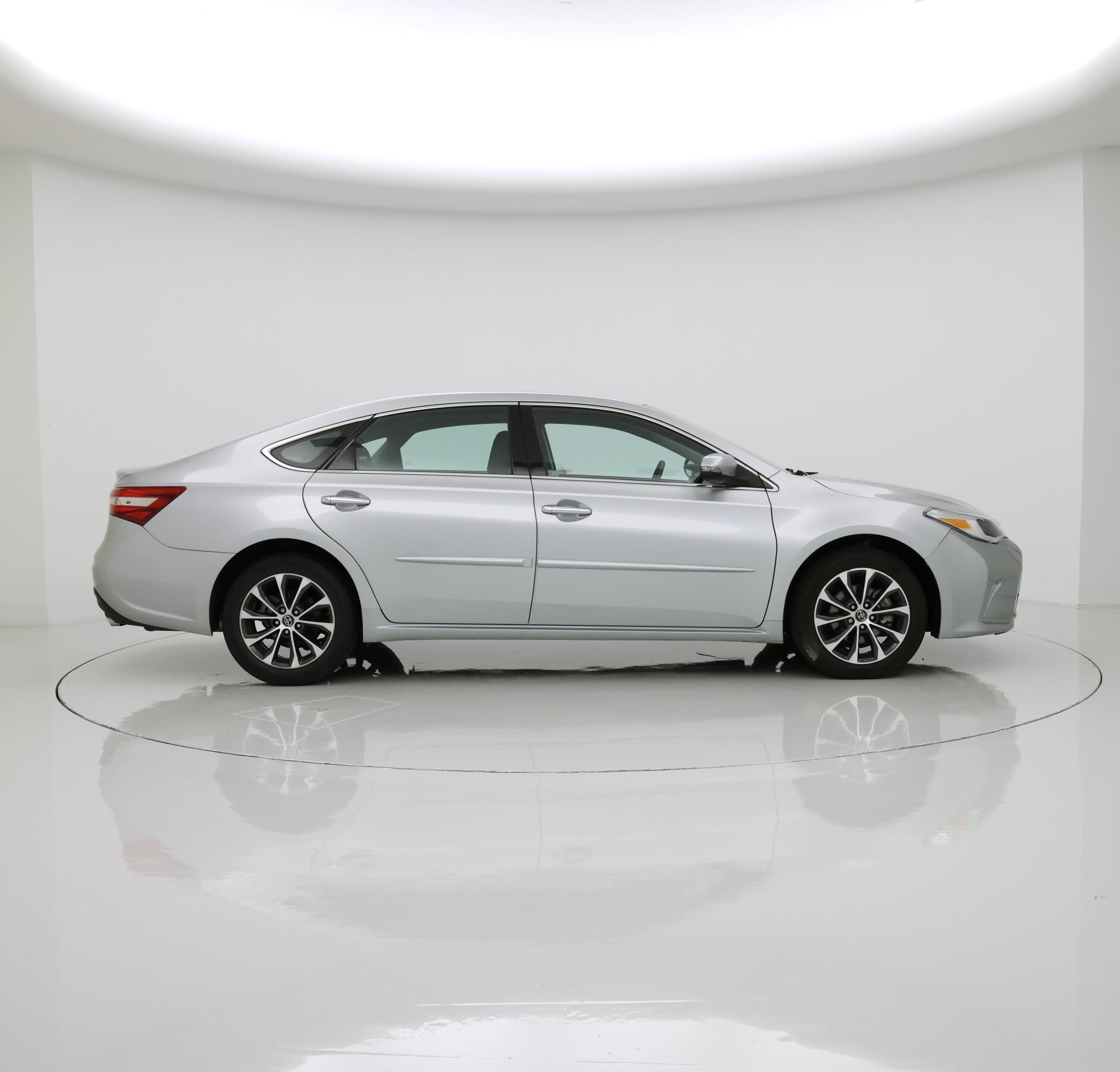 Thumbnail: 2018 Toyota Avalon - 7