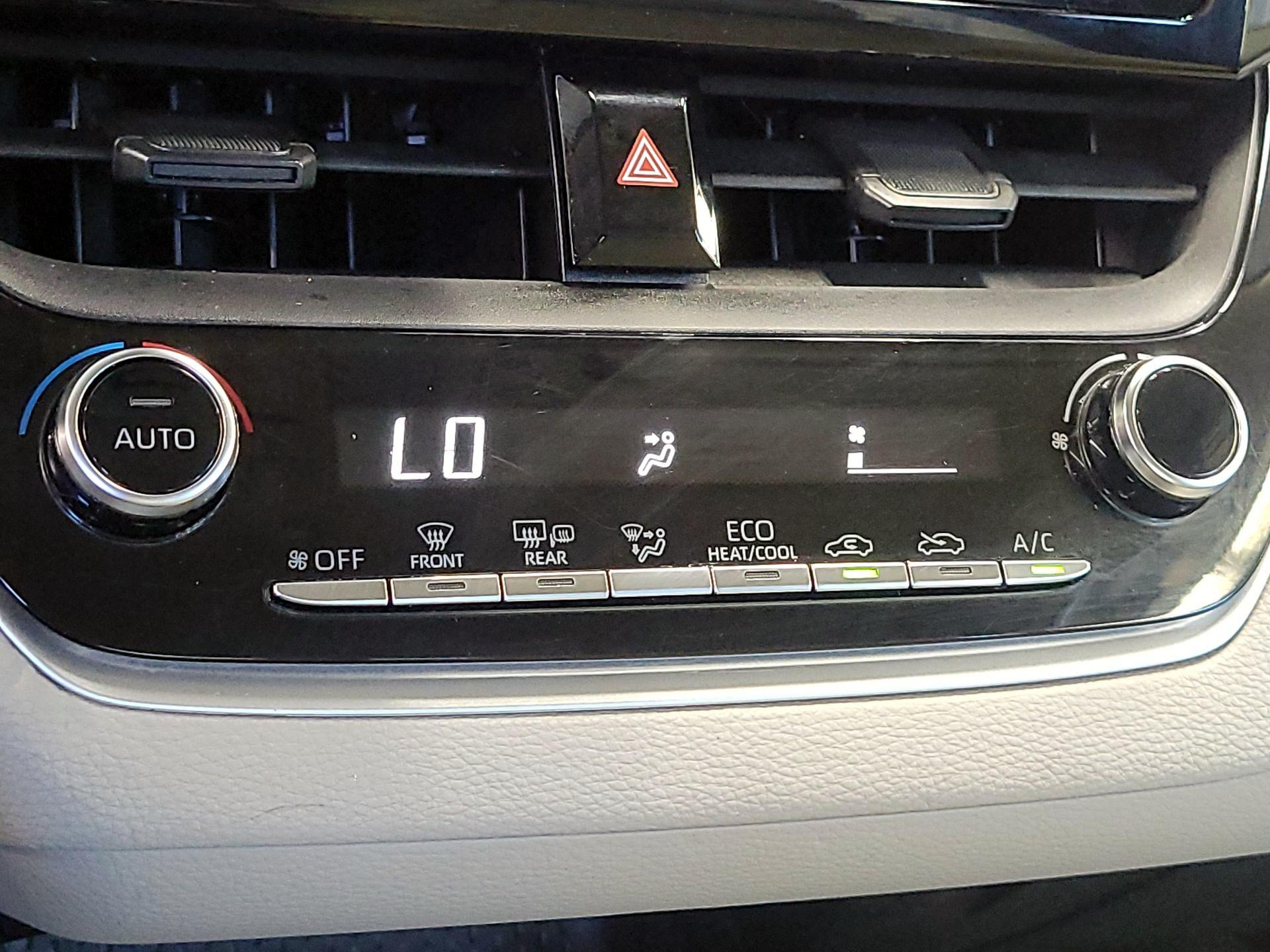 Thumbnail: 2020 Toyota Corolla - 16