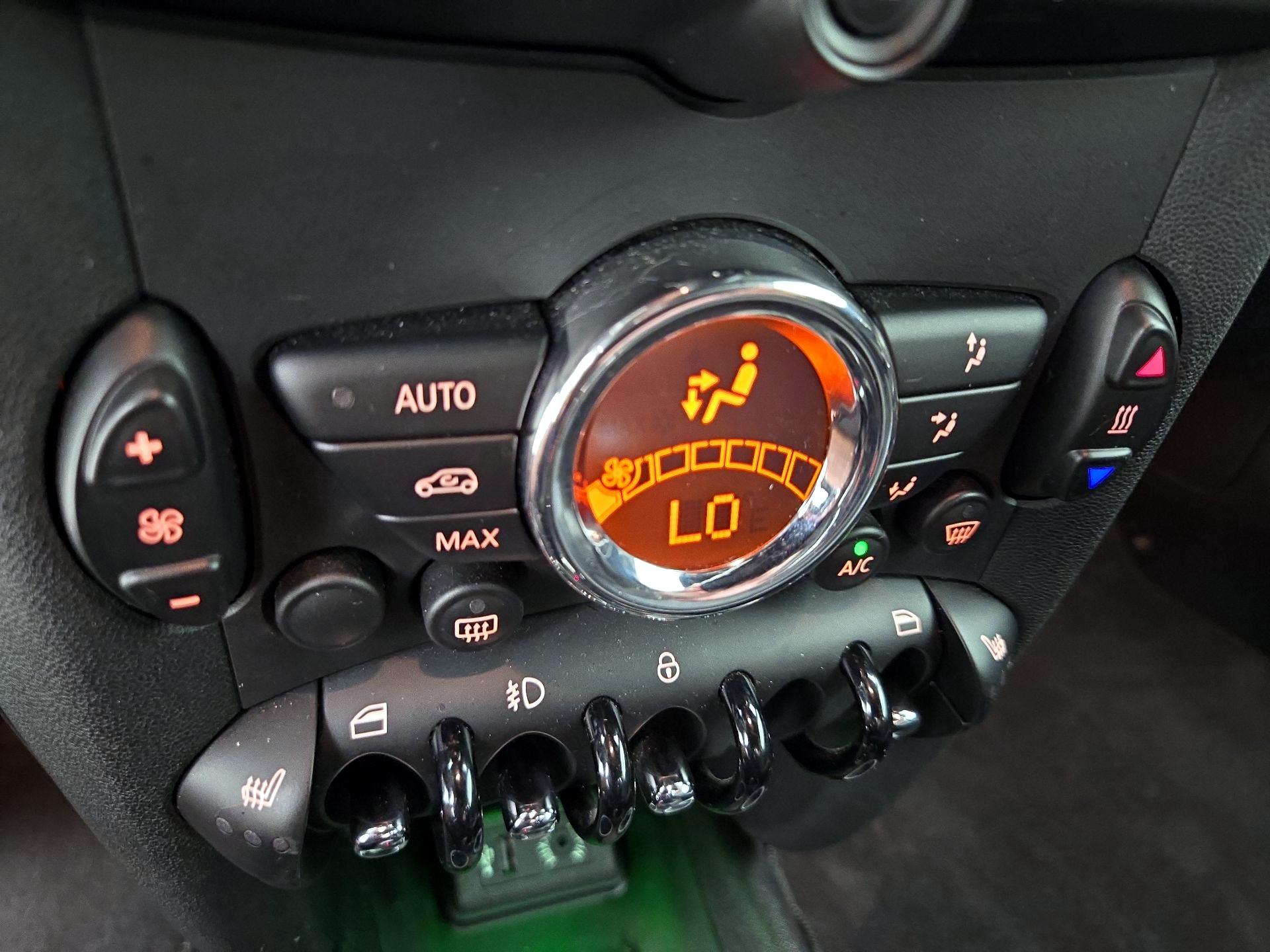 Thumbnail: 2015 MINI Cooper Coupe - 14