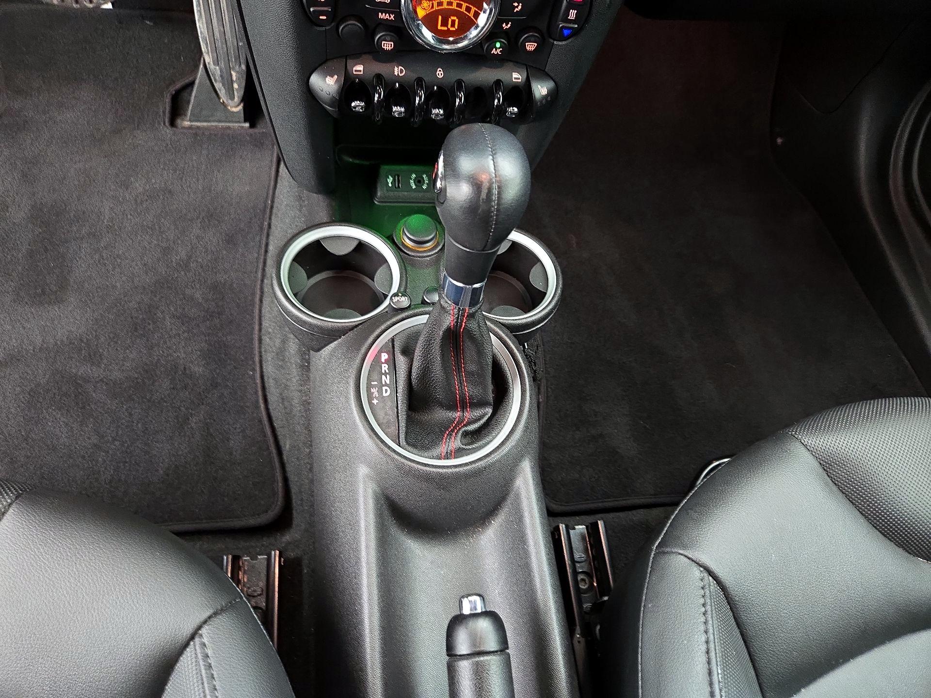 Thumbnail: 2015 MINI Cooper Coupe - 15