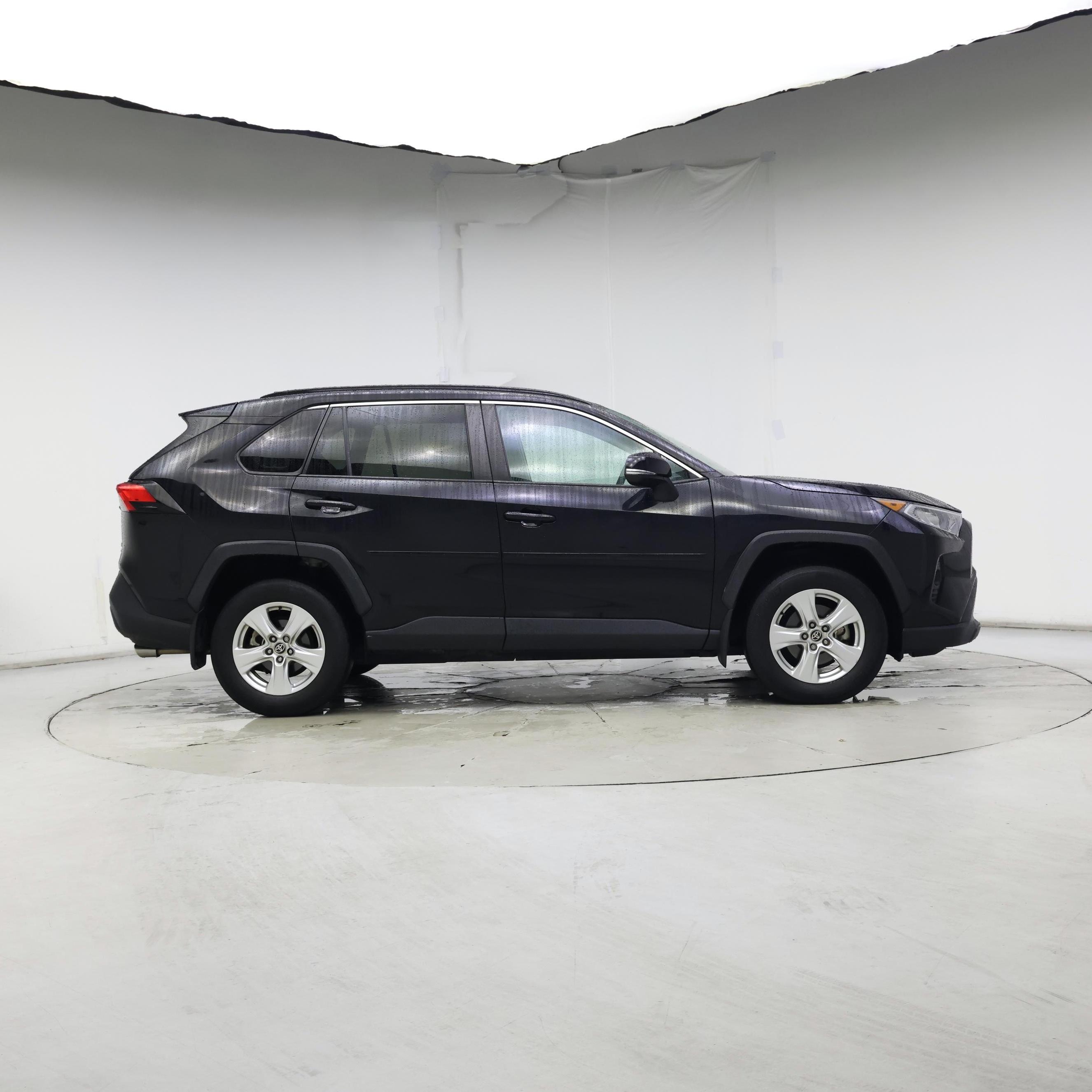 Thumbnail: 2021 Toyota RAV4 - 7