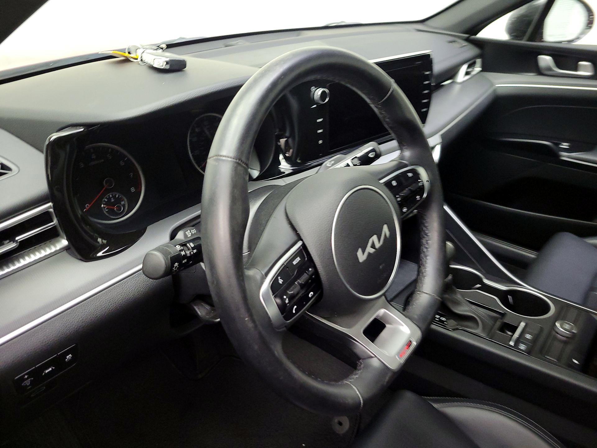 Thumbnail: 2022 Kia K5 - 9