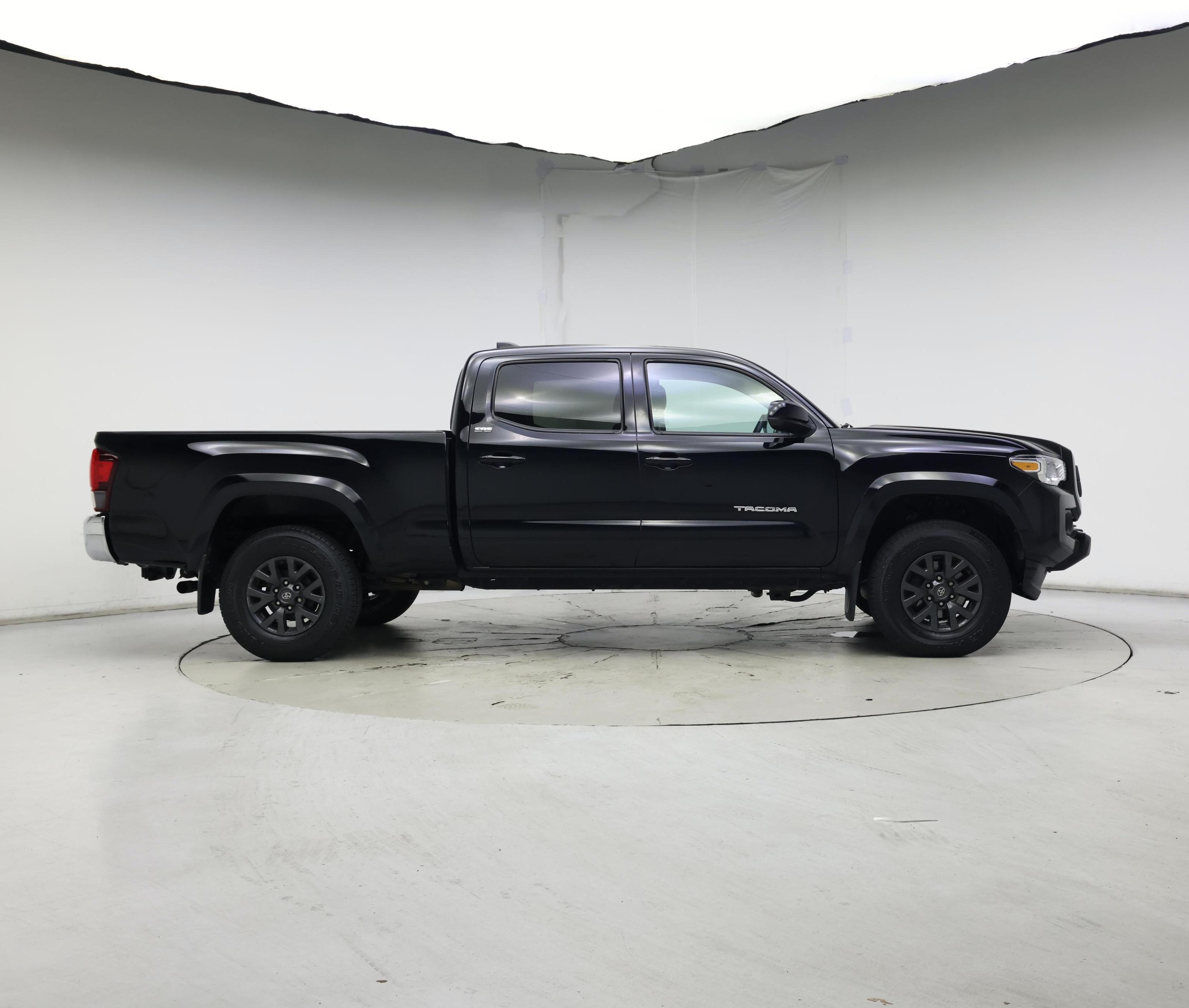 Thumbnail: 2020 Toyota Tacoma - 7