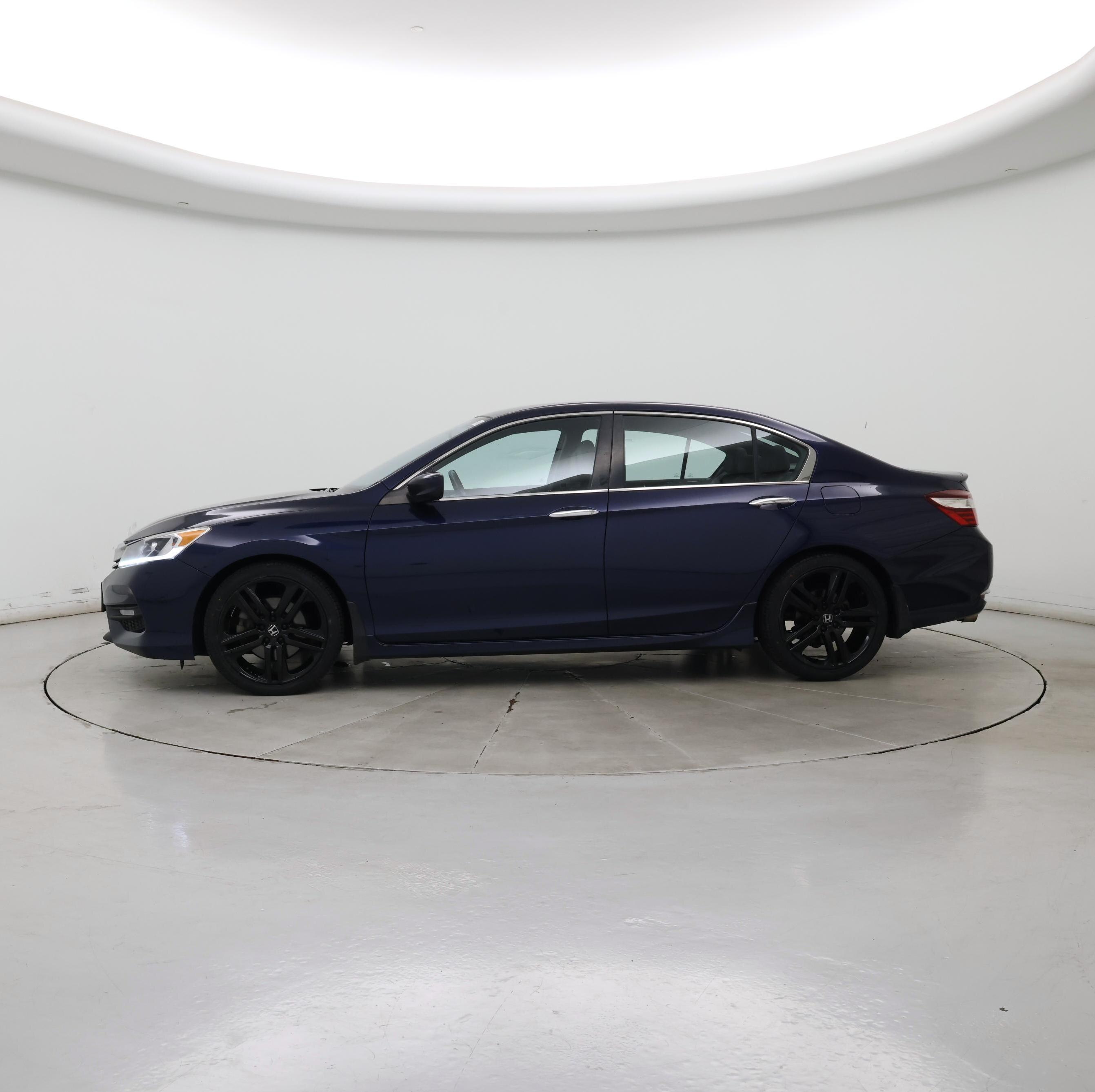 Thumbnail: 2017 Honda Accord - 3