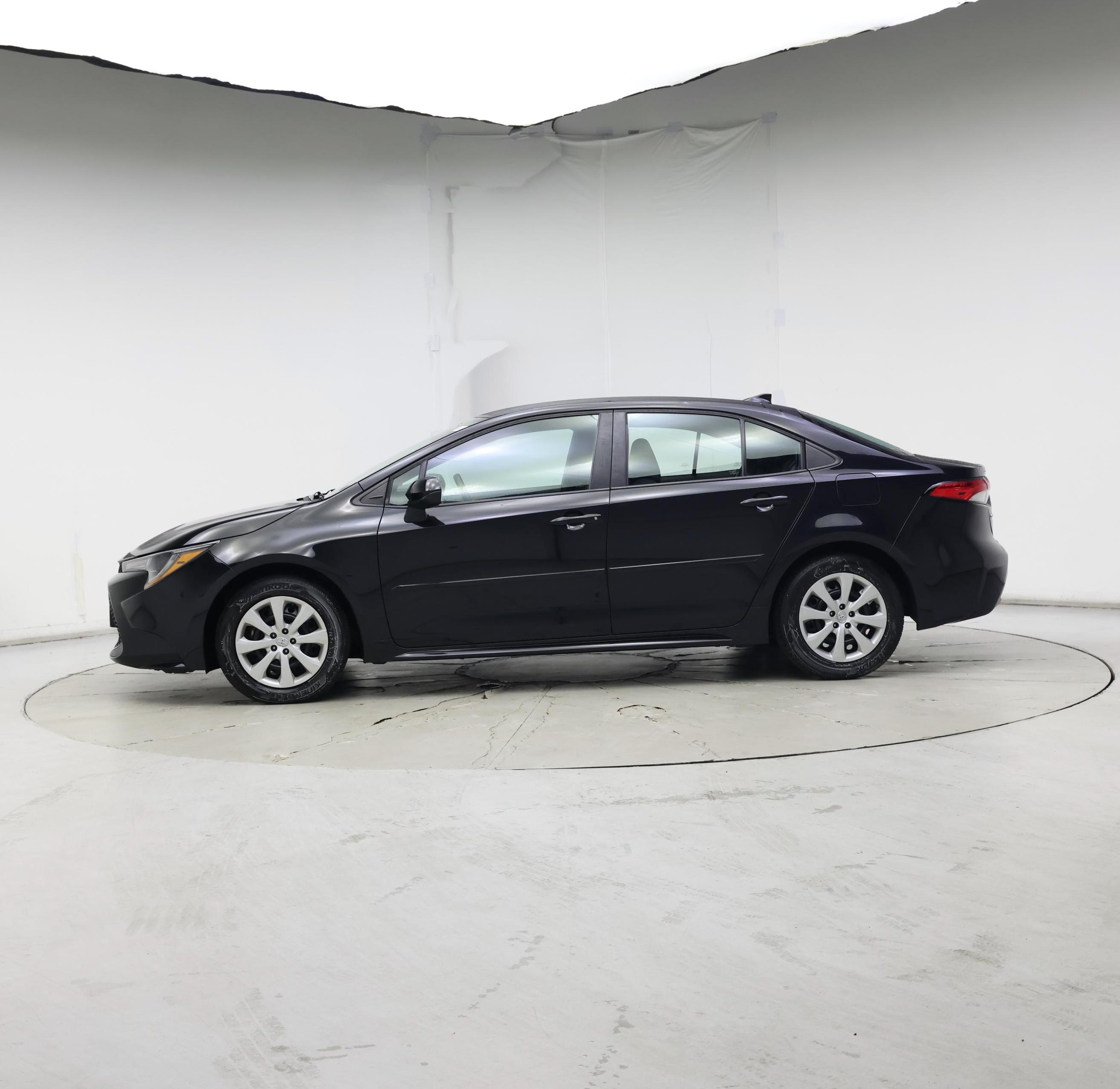 Thumbnail: 2021 Toyota Corolla - 3
