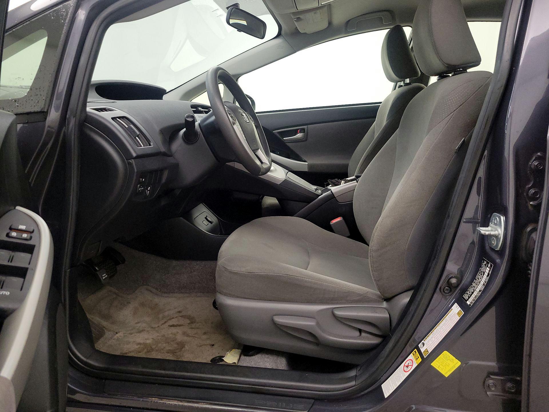 Thumbnail: 2015 Toyota Prius - 11
