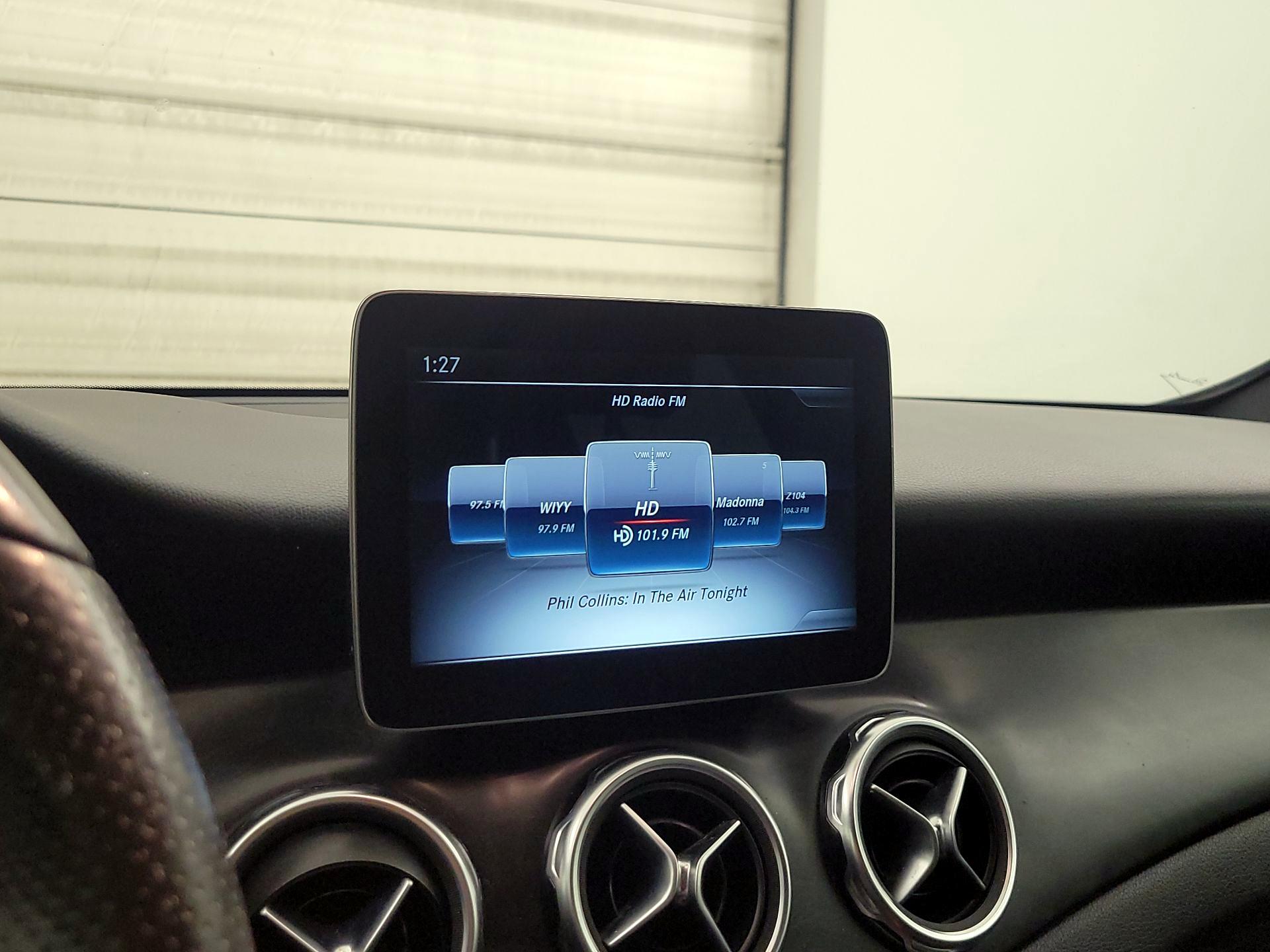 Thumbnail: 2018 Mercedes-Benz GLA - 16