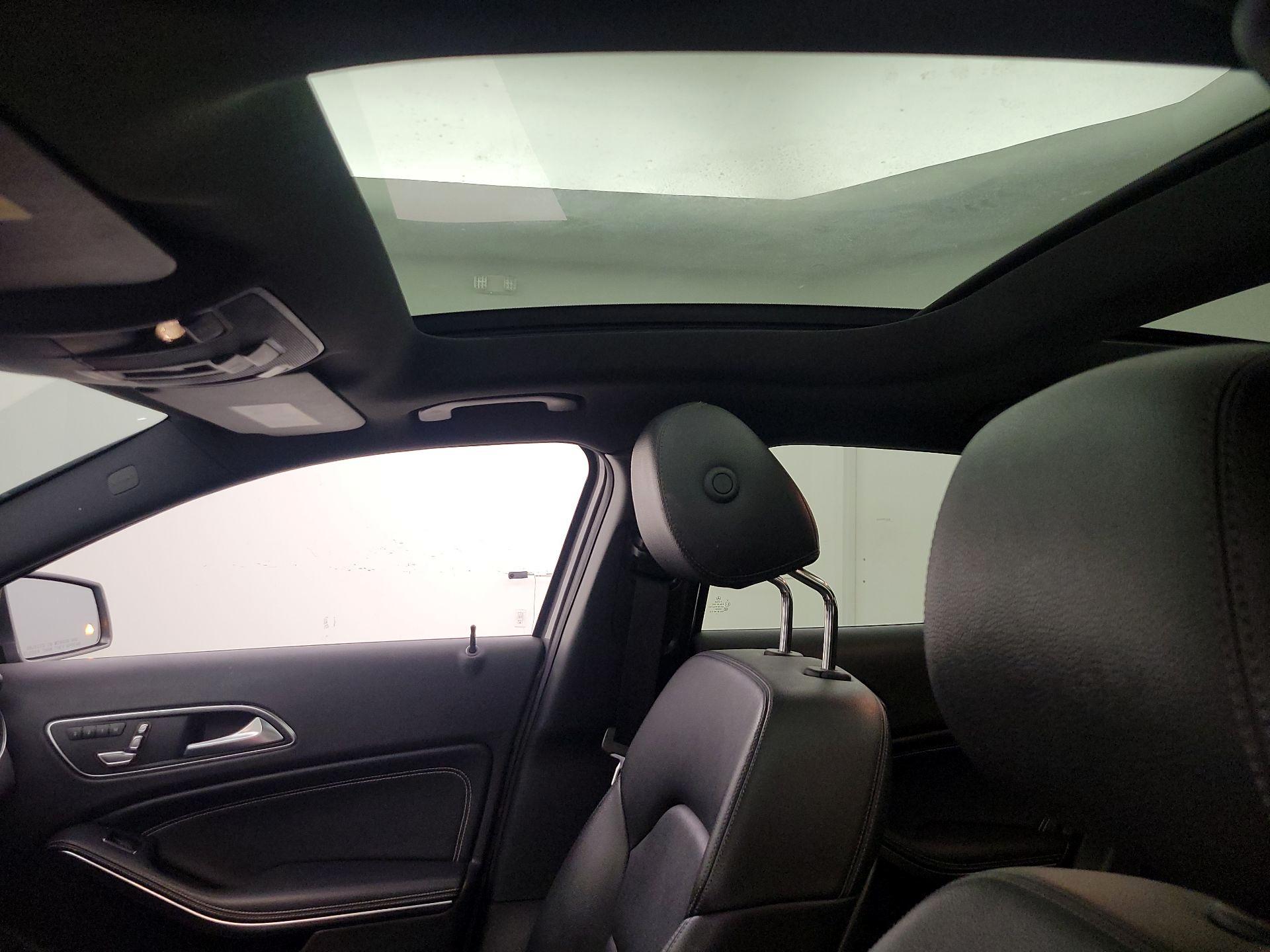 Thumbnail: 2018 Mercedes-Benz GLA - 20