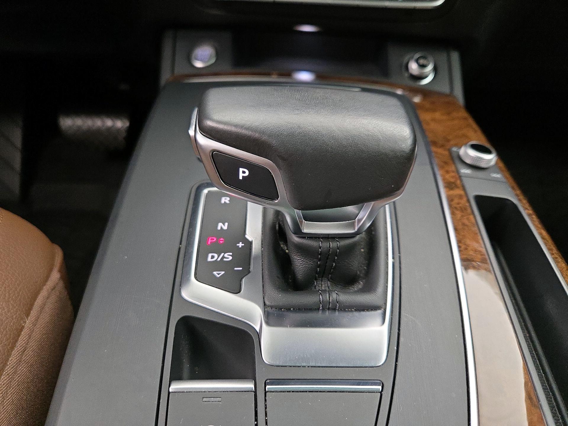 Thumbnail: 2018 Audi Q5 - 18