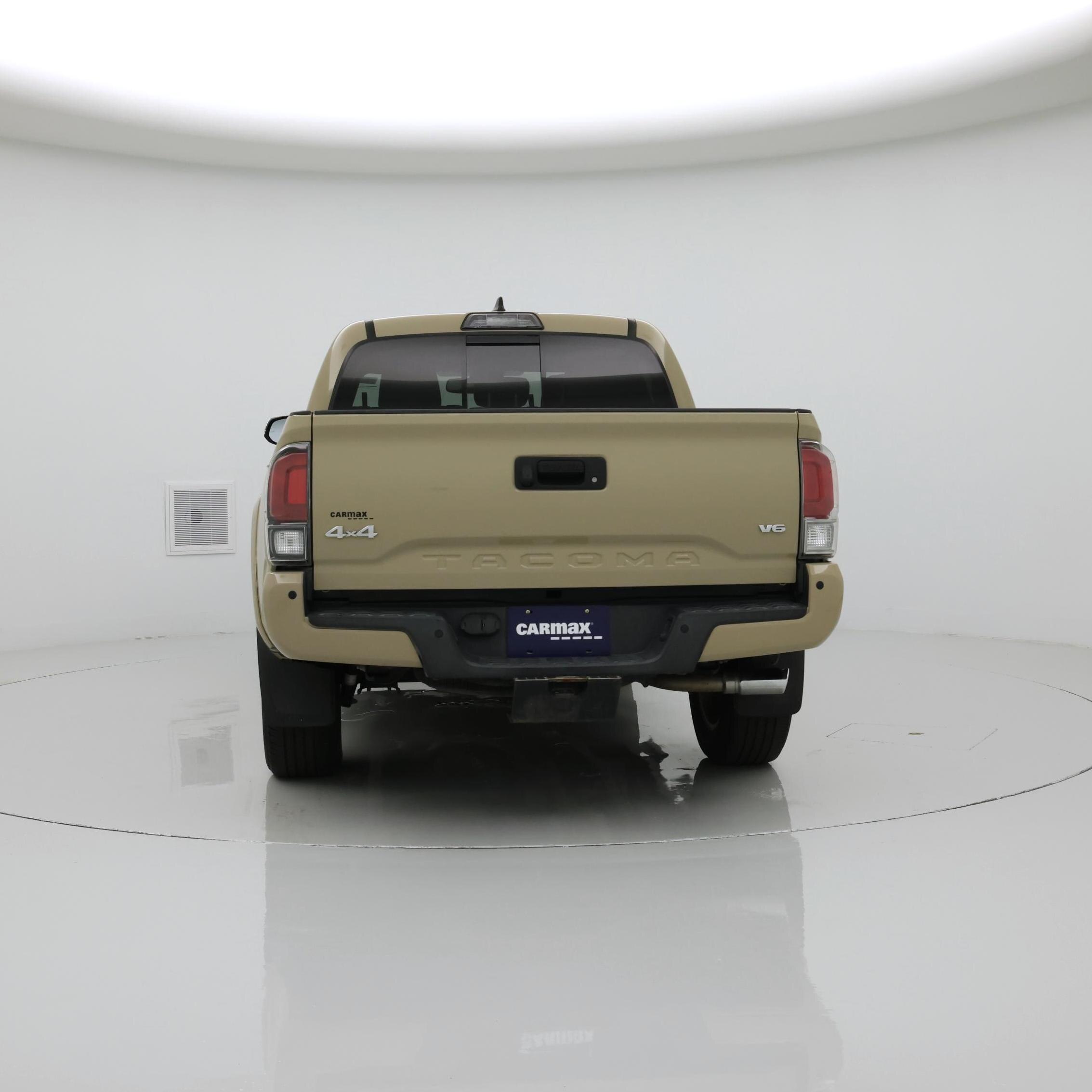 Thumbnail: 2019 Toyota Tacoma - 6