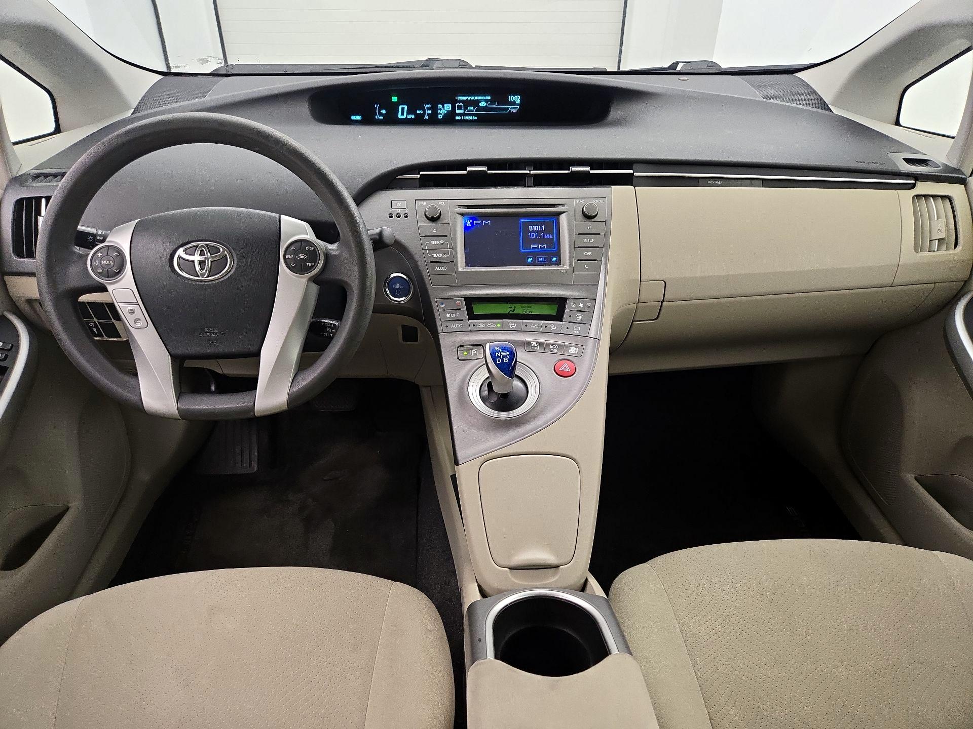 Thumbnail: 2014 Toyota Prius - 9