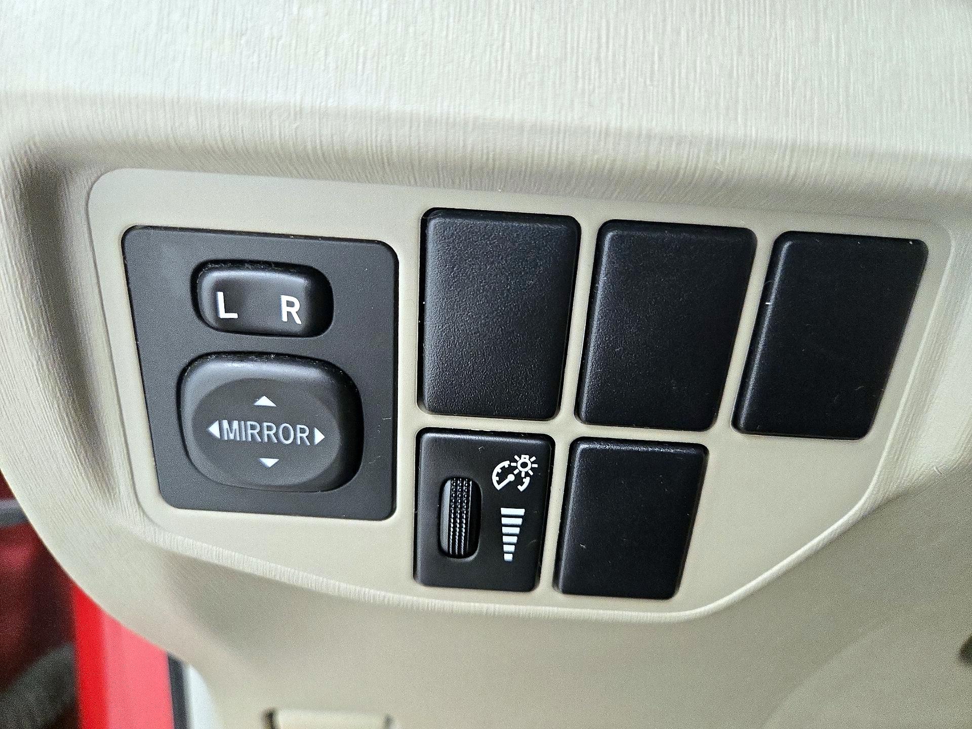 Thumbnail: 2014 Toyota Prius - 13
