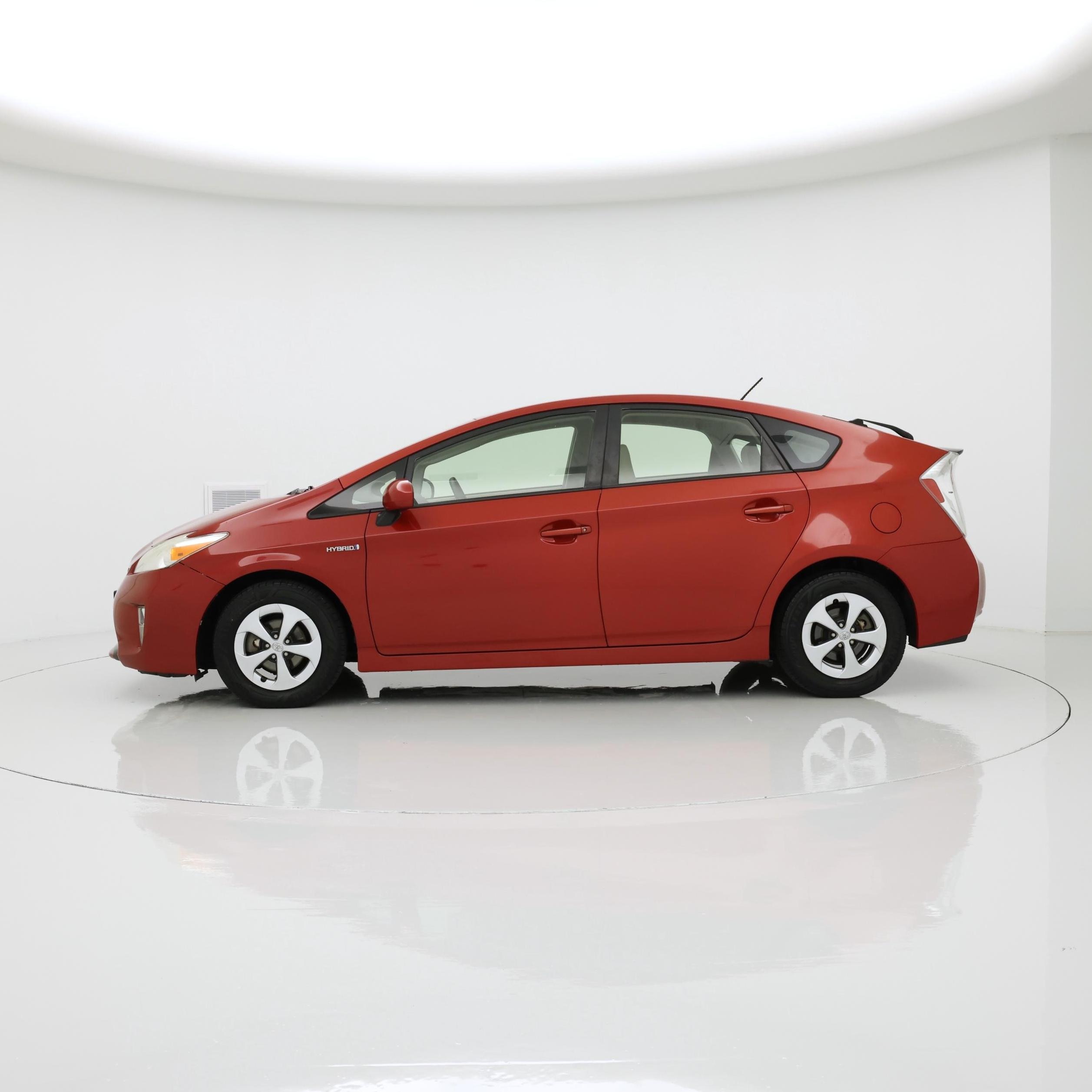 Thumbnail: 2014 Toyota Prius - 3