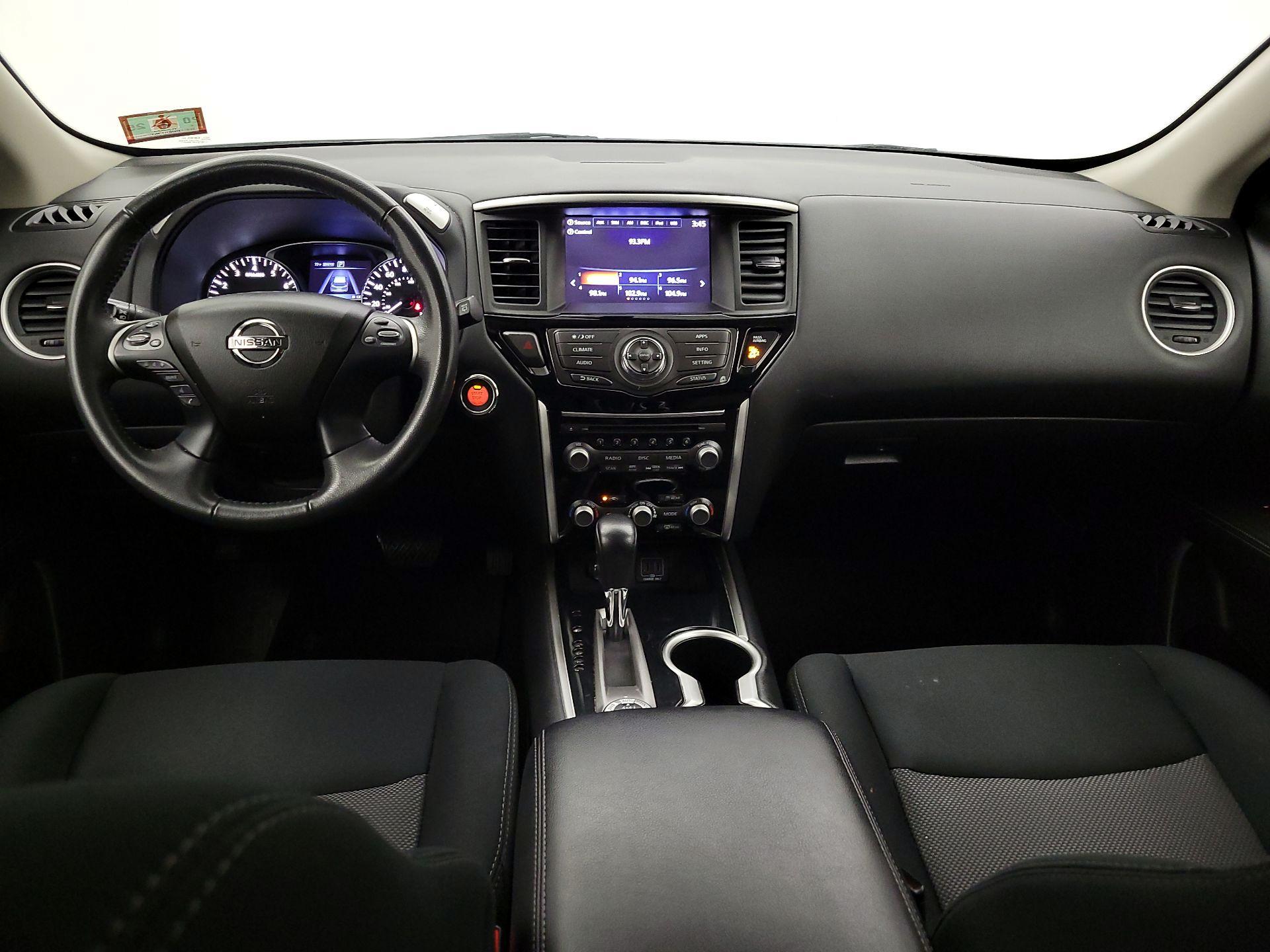Thumbnail: 2018 Nissan Pathfinder - 9