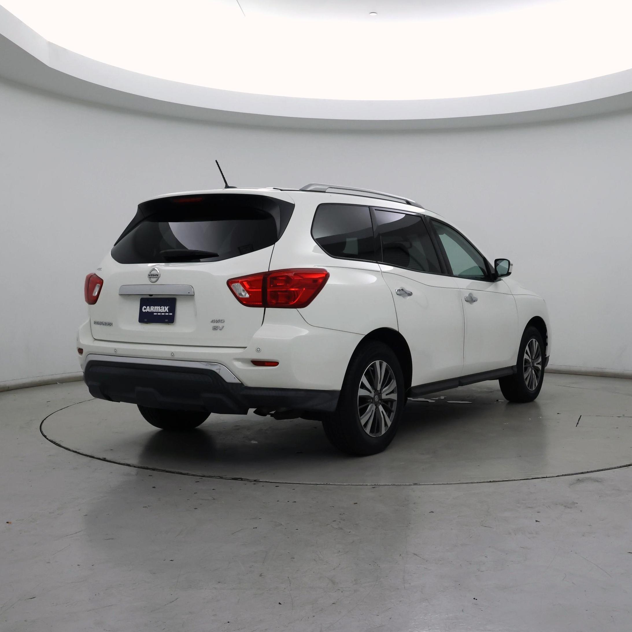 Thumbnail: 2018 Nissan Pathfinder - 8