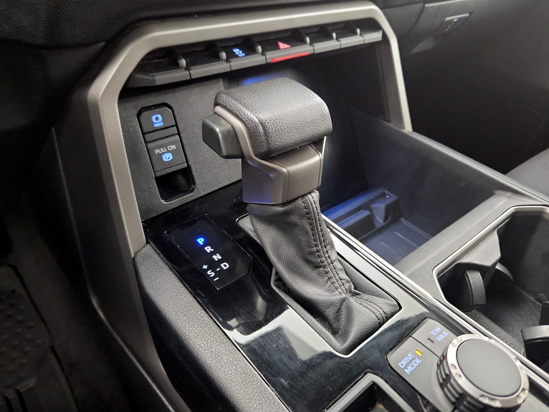 Thumbnail: 2022 Toyota Tundra - 17
