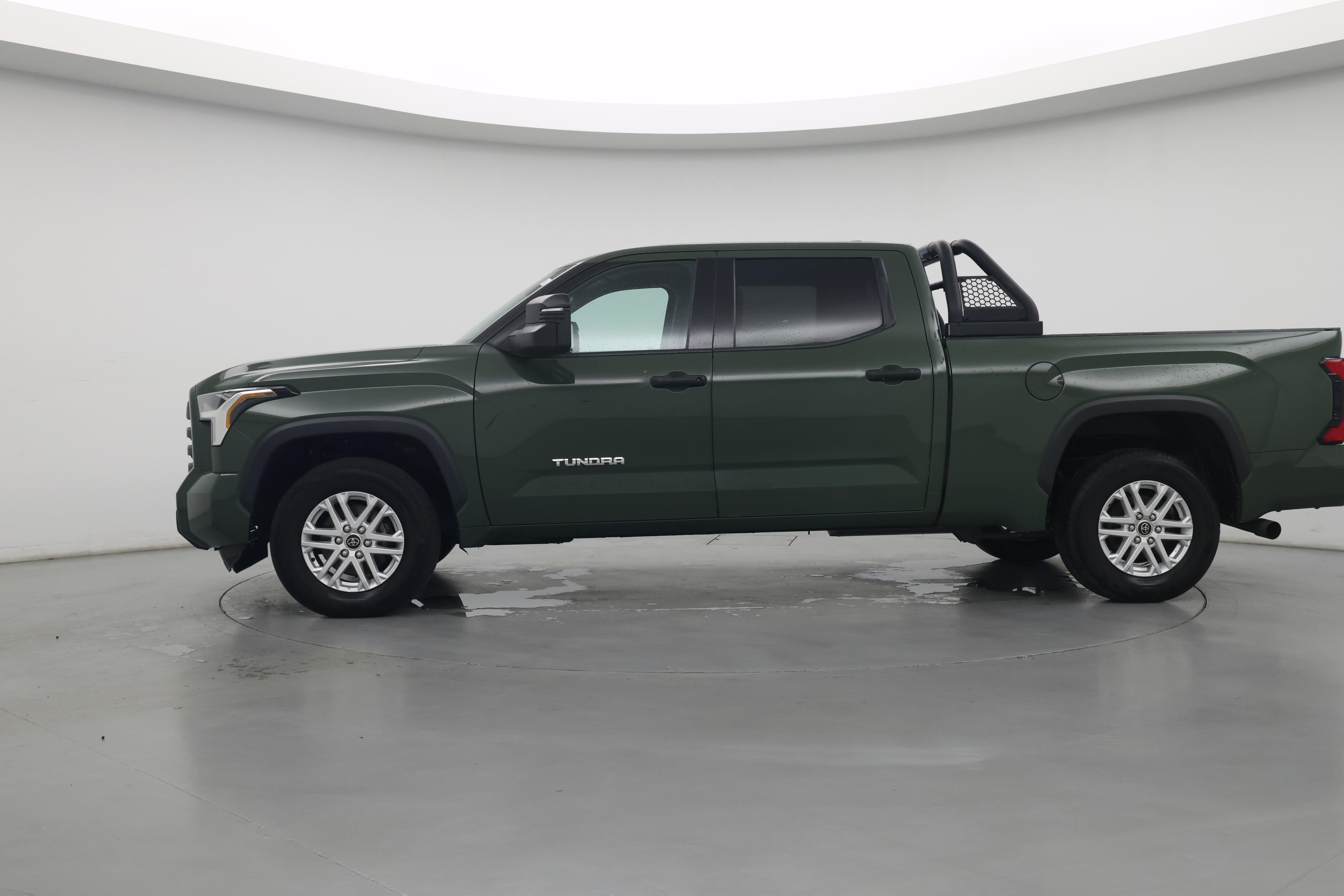Thumbnail: 2022 Toyota Tundra - 3