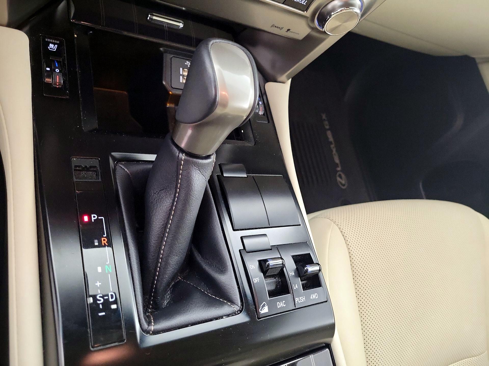 Thumbnail: 2021 Lexus GX - 18