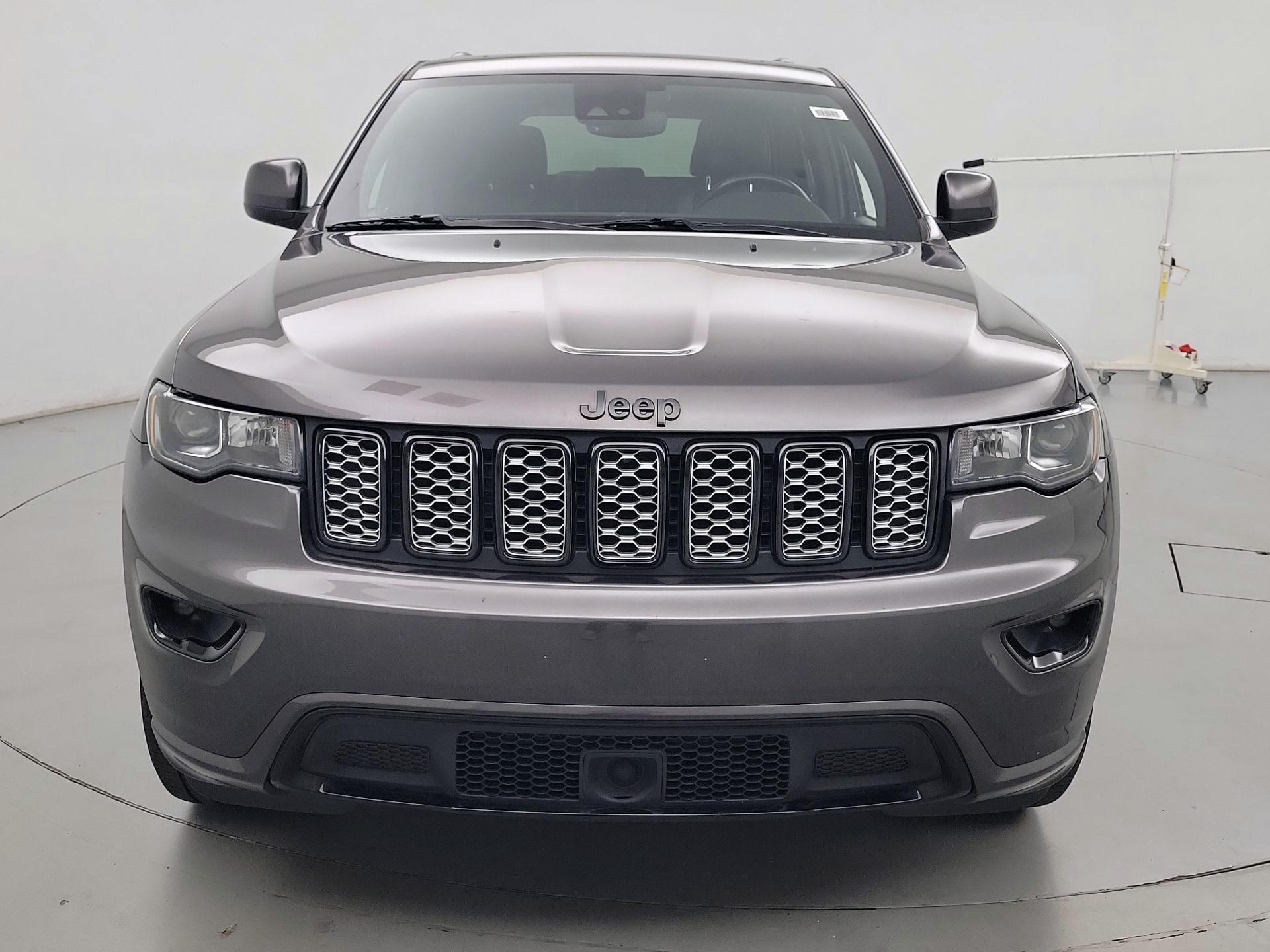 Thumbnail: 2020 Jeep Grand Cherokee - 2