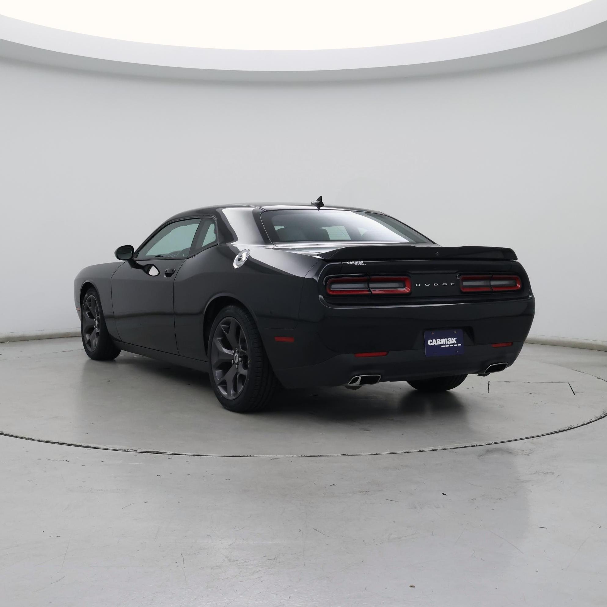 Thumbnail: 2018 Dodge Challenger - 2