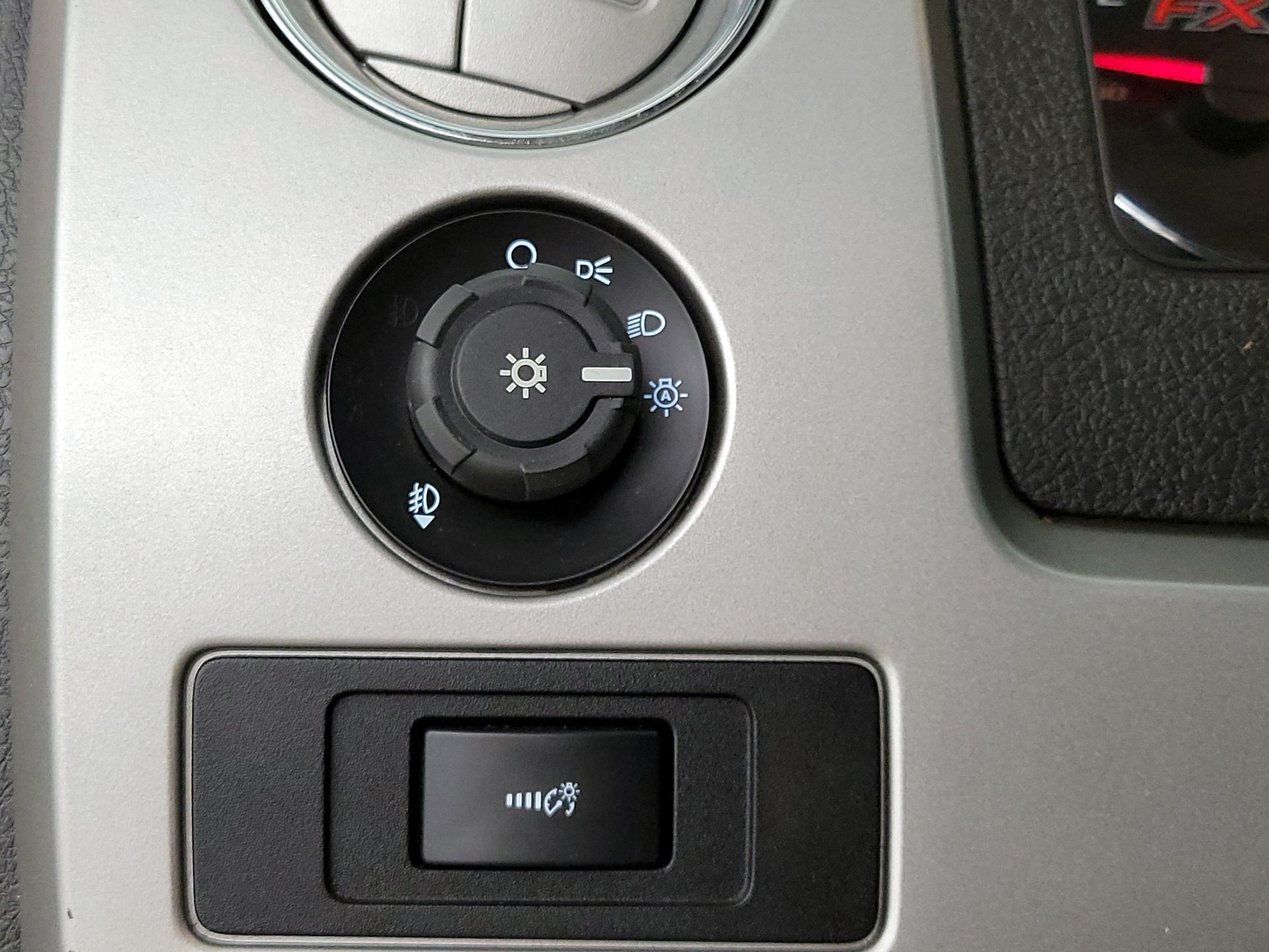Thumbnail: 2014 Ford F-150 - 13