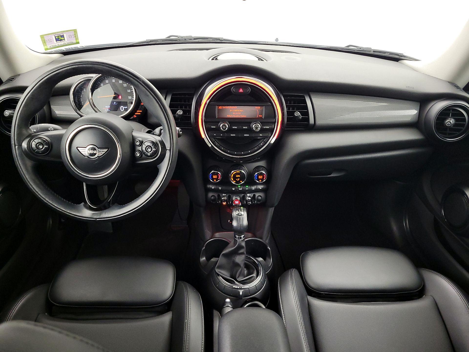 Thumbnail: 2015 MINI Cooper Hardtop - 9