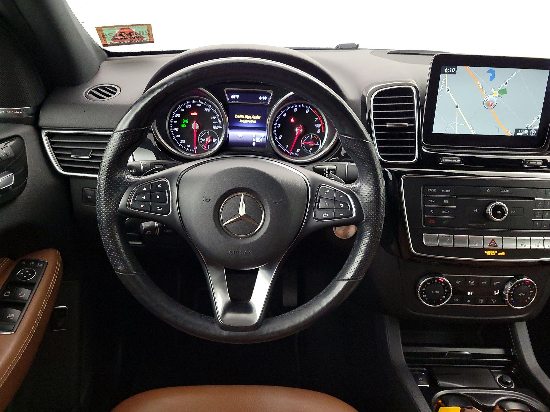 Thumbnail: 2017 Mercedes-Benz GLE - 10