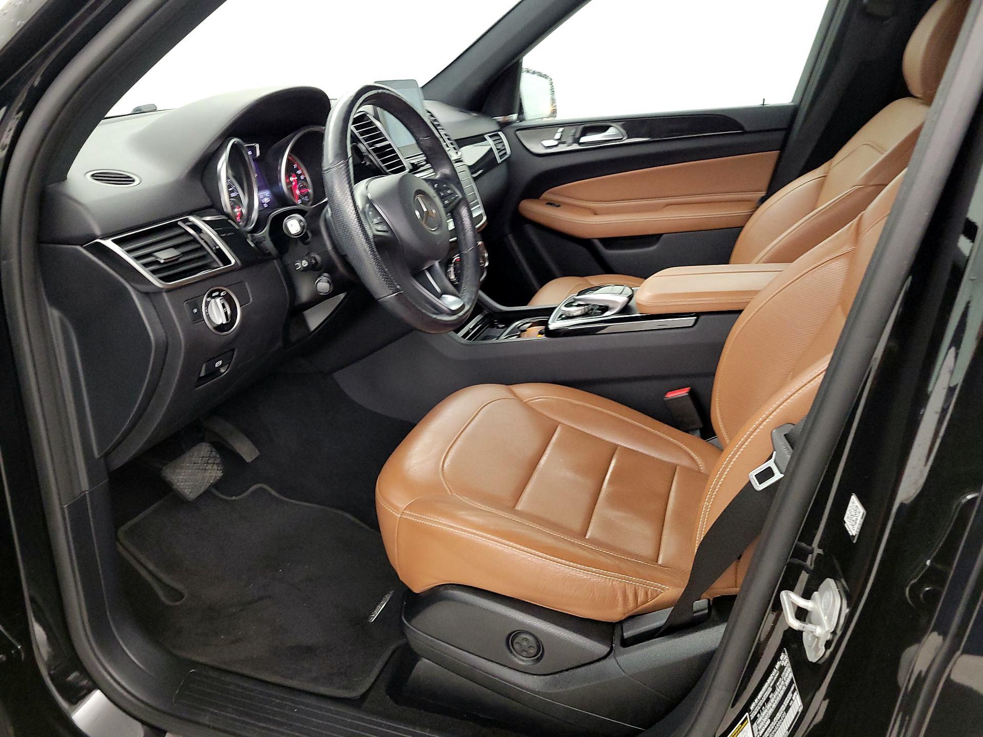 Thumbnail: 2017 Mercedes-Benz GLE - 11