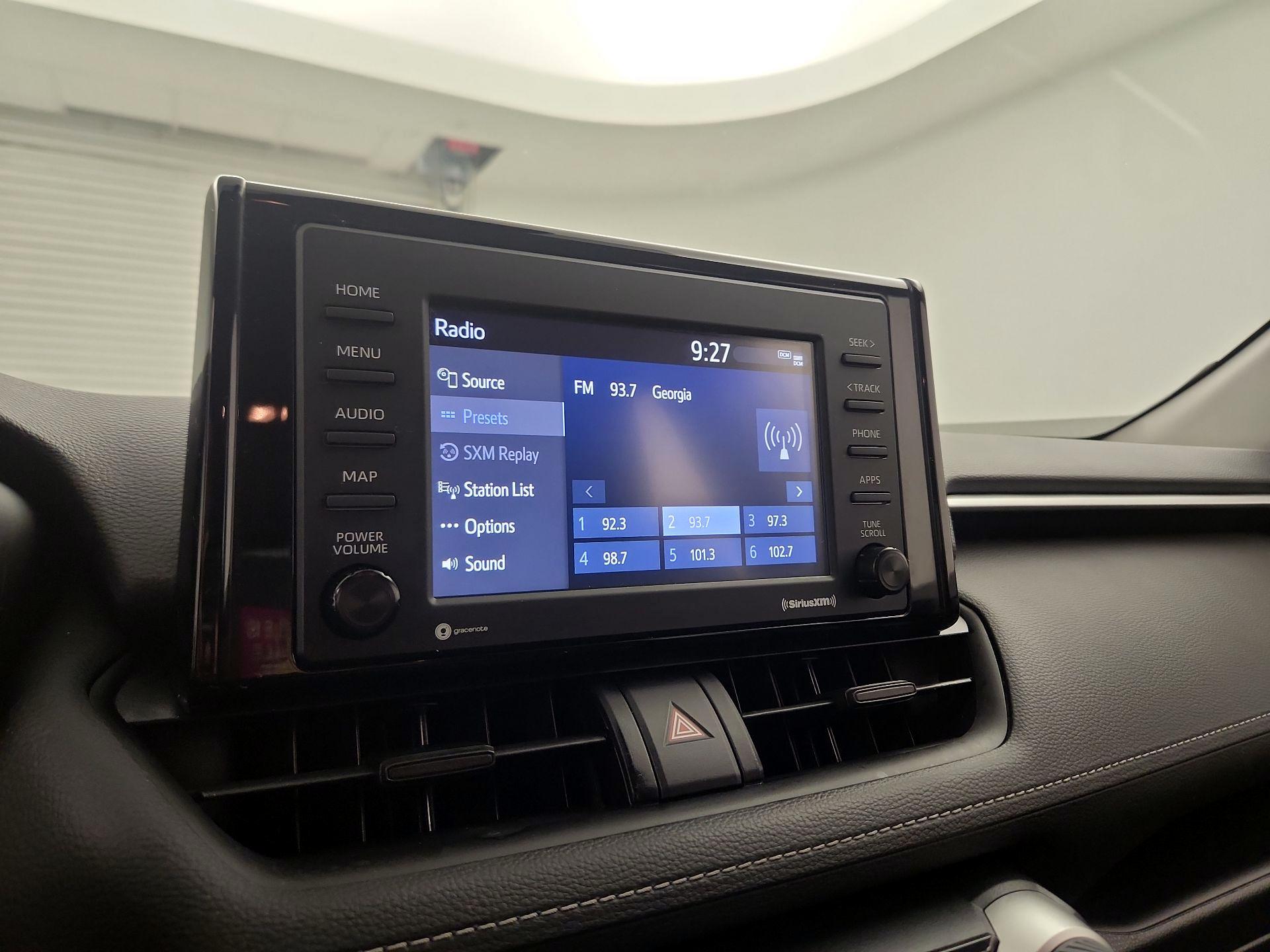 Thumbnail: 2020 Toyota RAV4 - 15