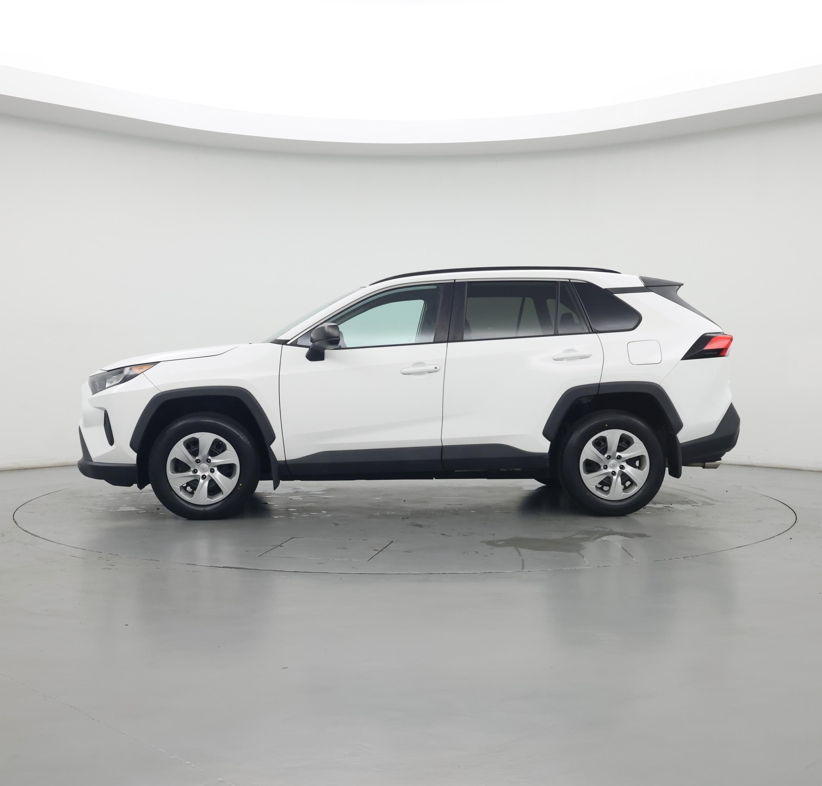 Thumbnail: 2020 Toyota RAV4 - 3