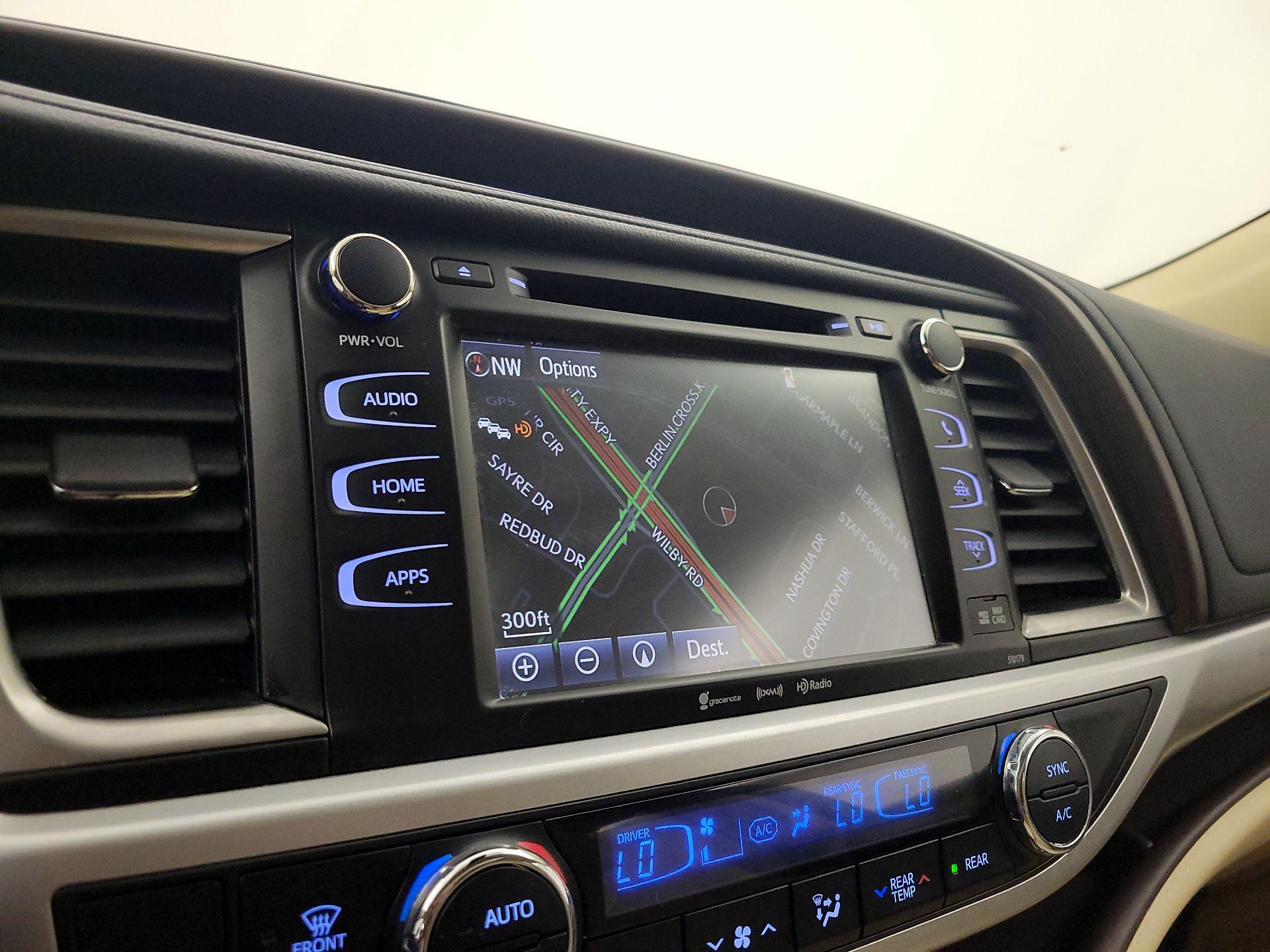 Thumbnail: 2017 Toyota Highlander - 14