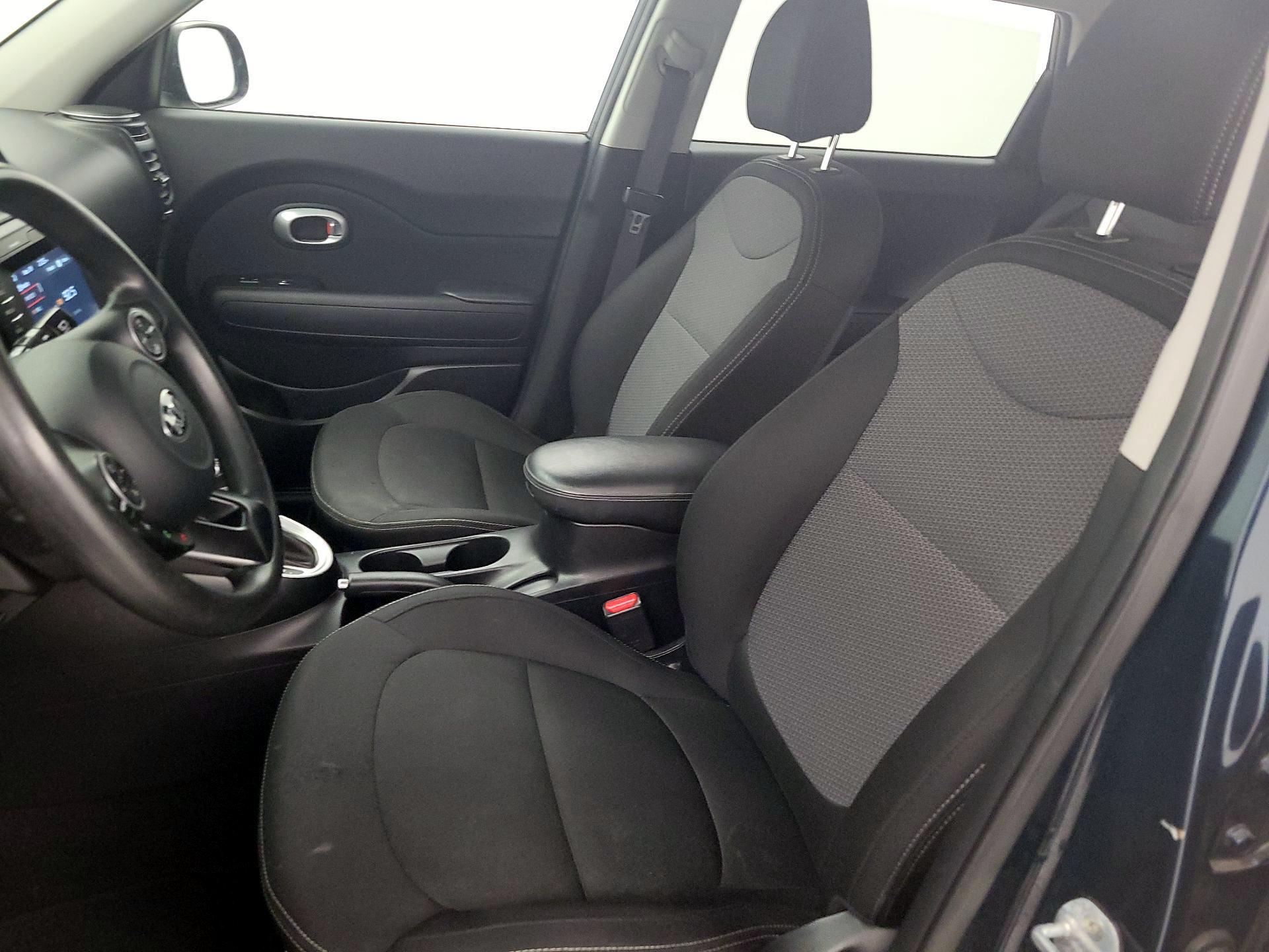 Thumbnail: 2018 Kia Soul - 11