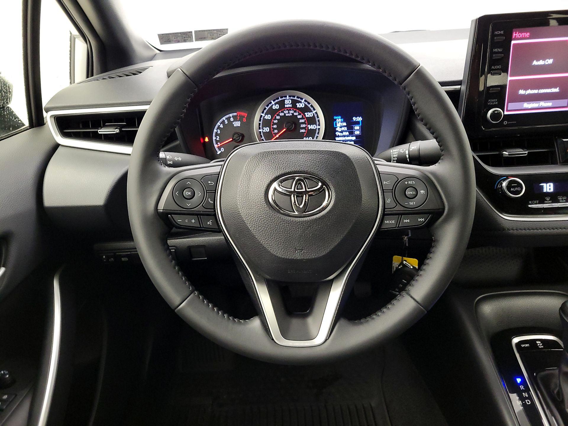 Thumbnail: 2022 Toyota Corolla - 10