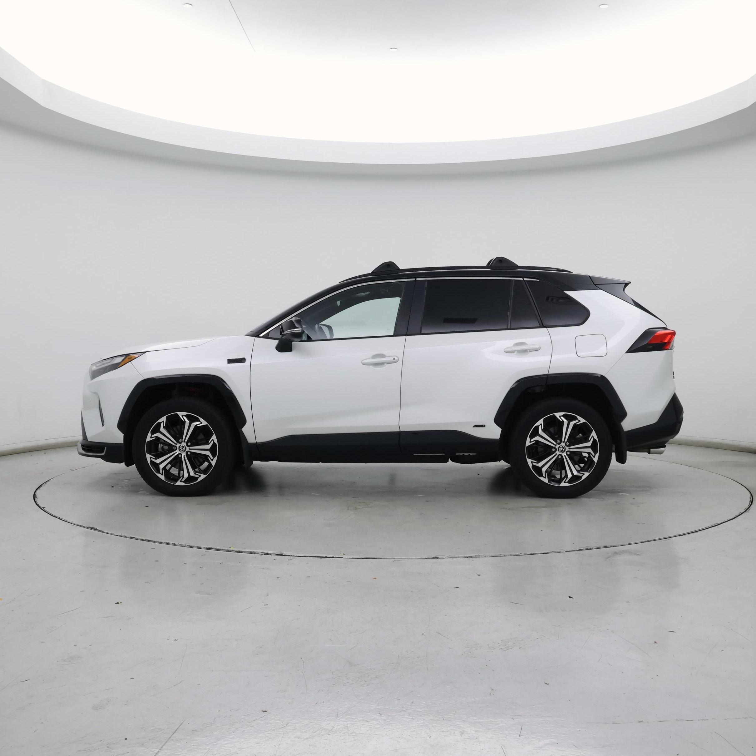 Thumbnail: 2023 Toyota RAV4 - 3
