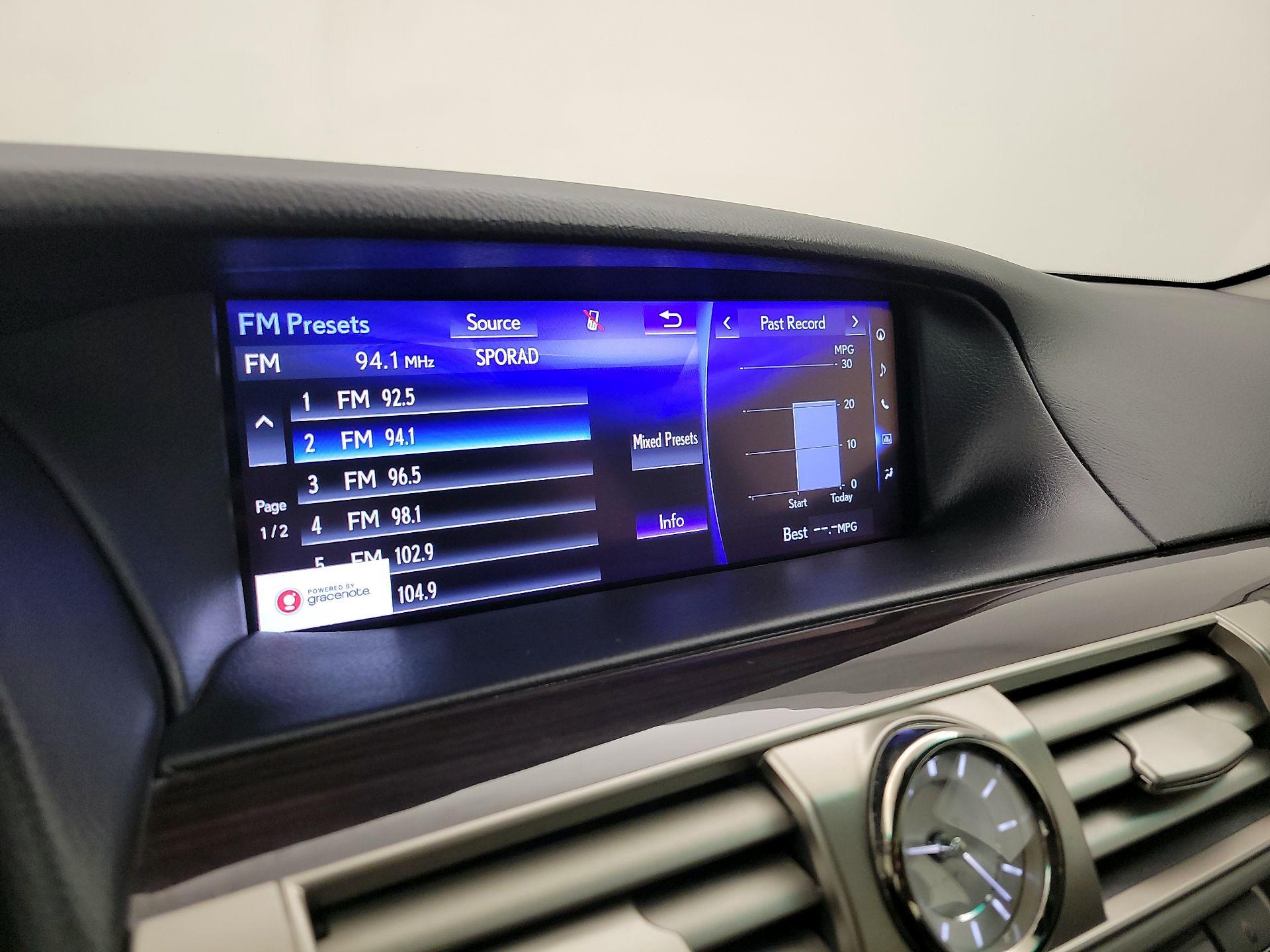 Thumbnail: 2017 Lexus LS - 16