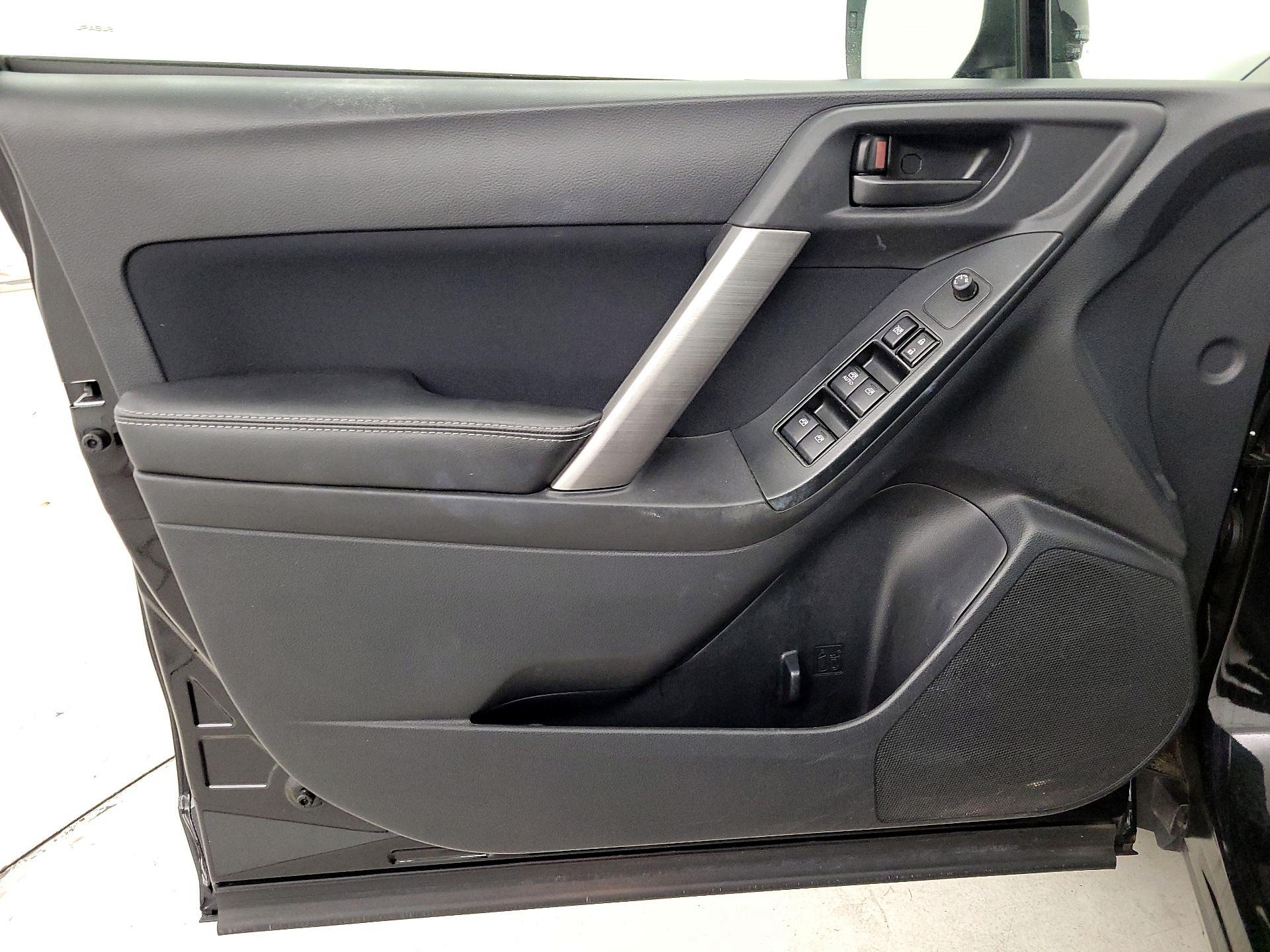 Thumbnail: 2016 Subaru Forester - 12