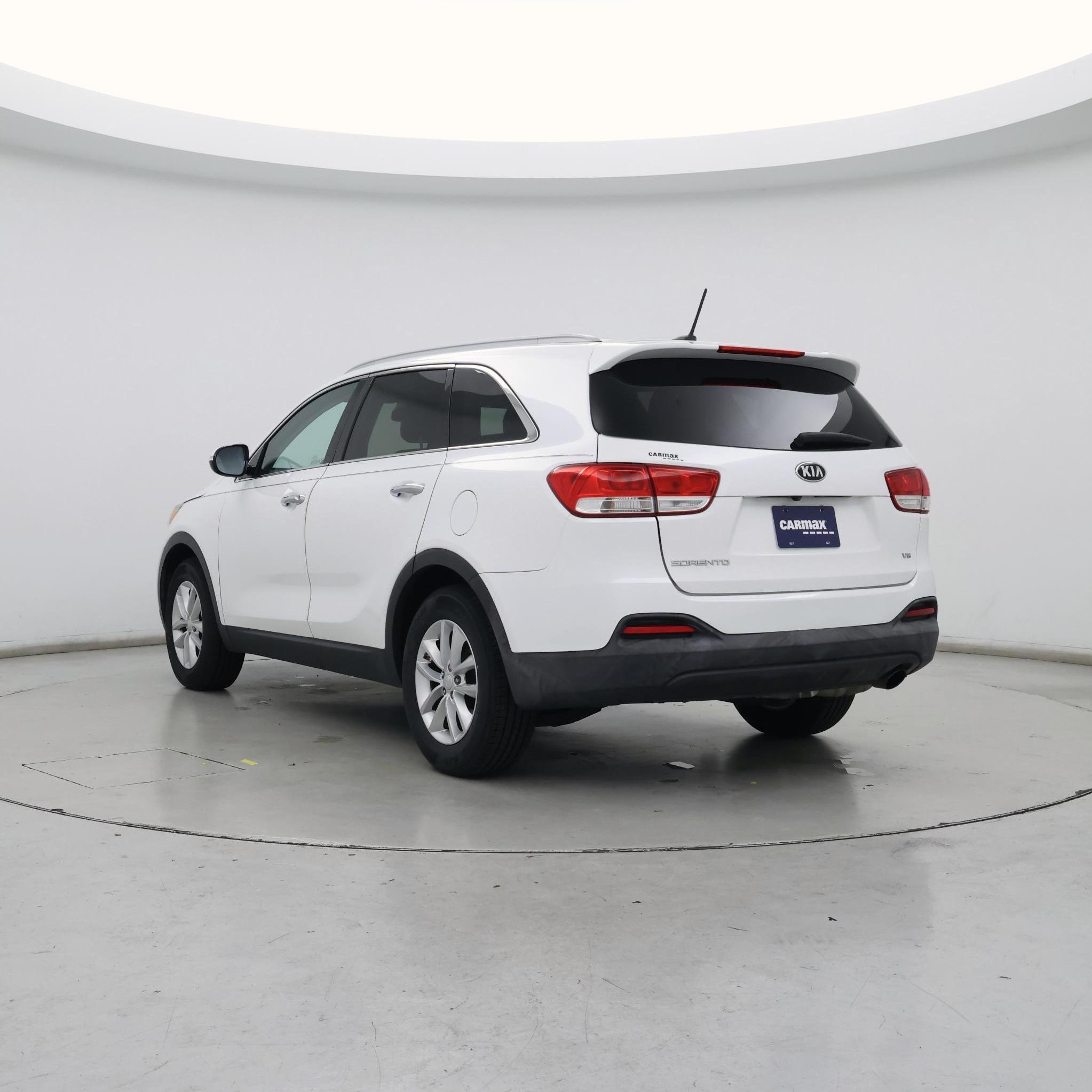 Thumbnail: 2017 Kia Sorento - 2