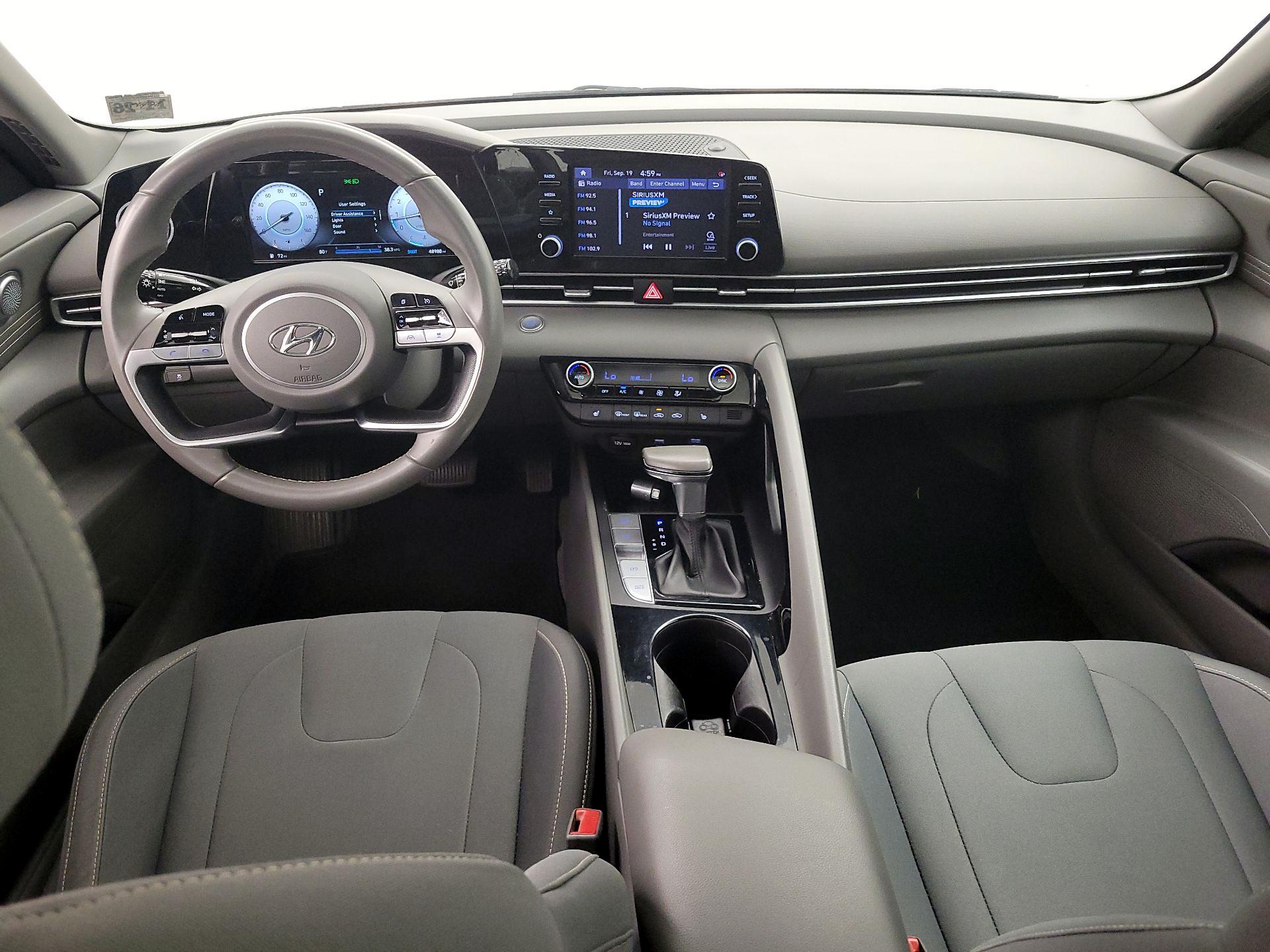 Thumbnail: 2022 Hyundai Elantra - 9