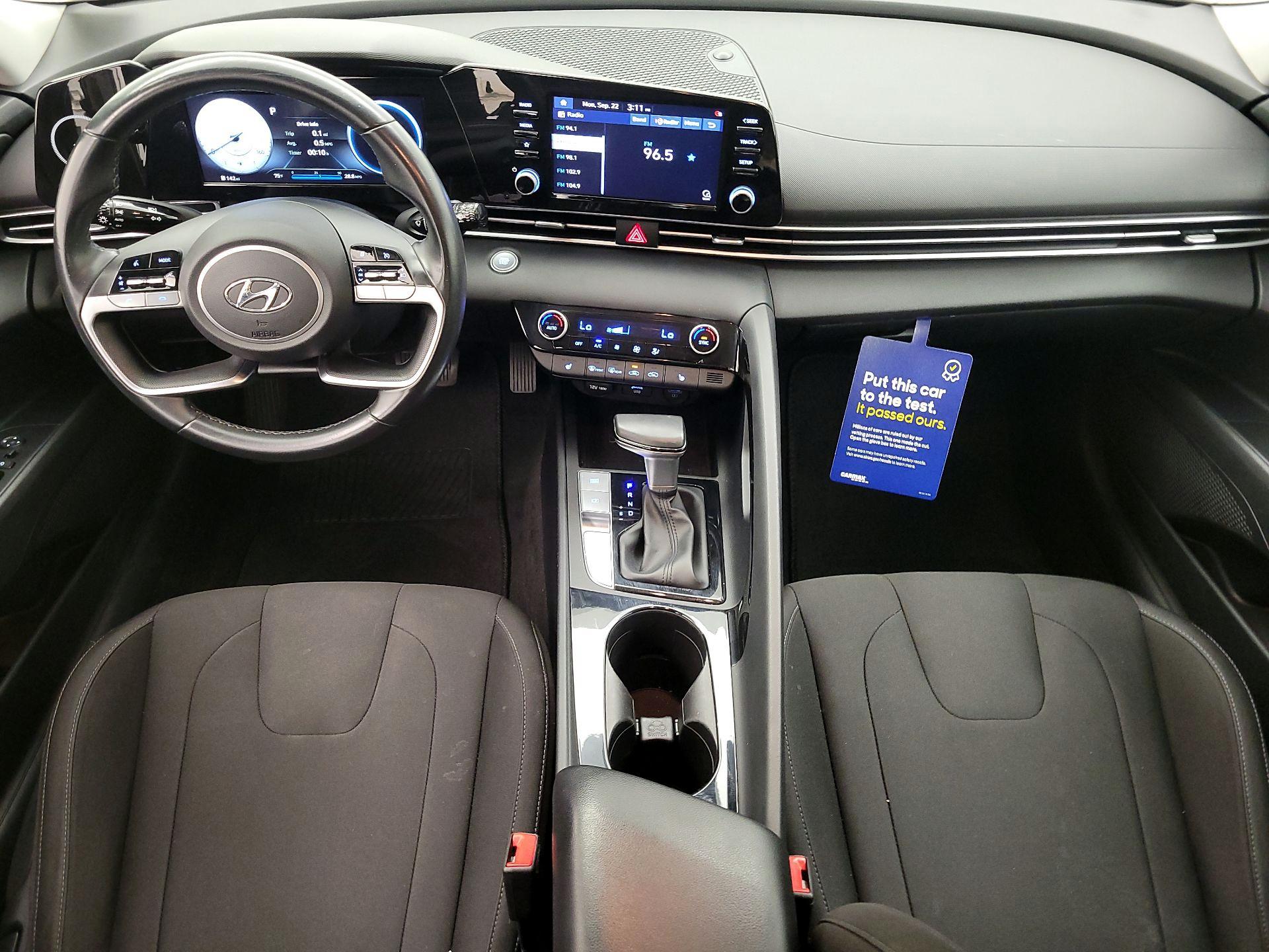 Thumbnail: 2021 Hyundai Elantra - 9