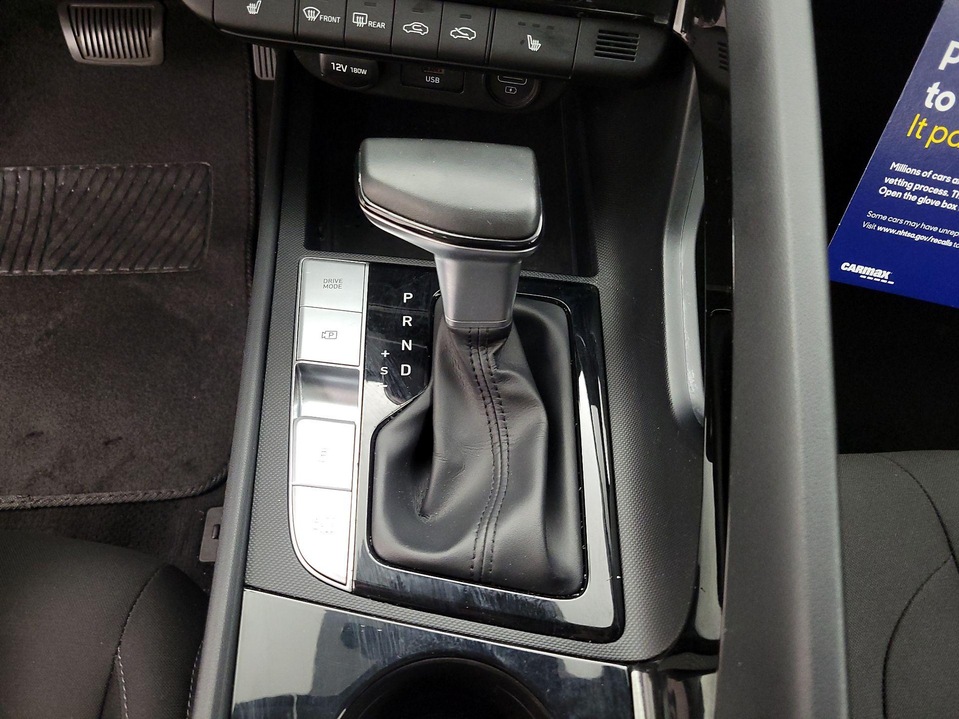 Thumbnail: 2021 Hyundai Elantra - 17