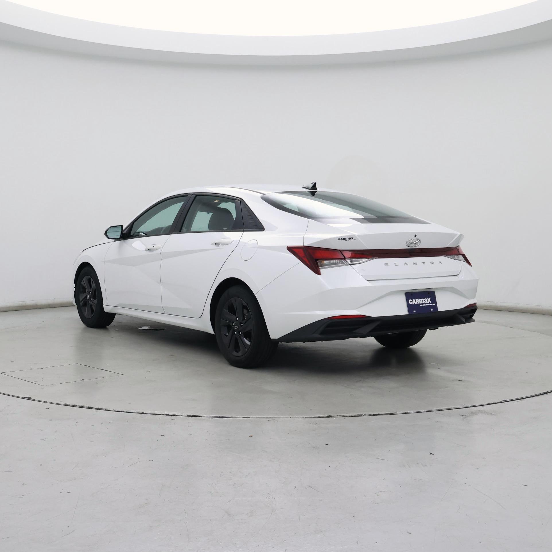 Thumbnail: 2021 Hyundai Elantra - 2