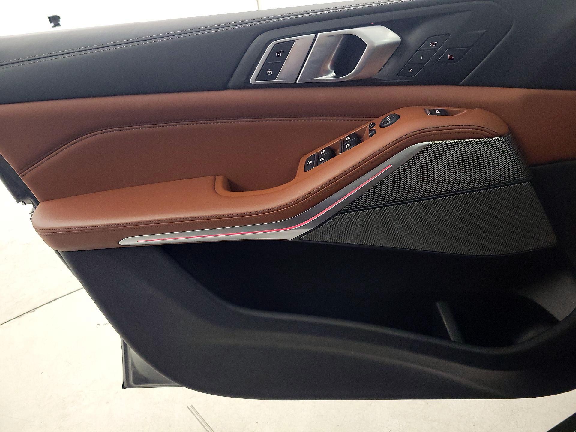Thumbnail: 2021 BMW X5 - 12