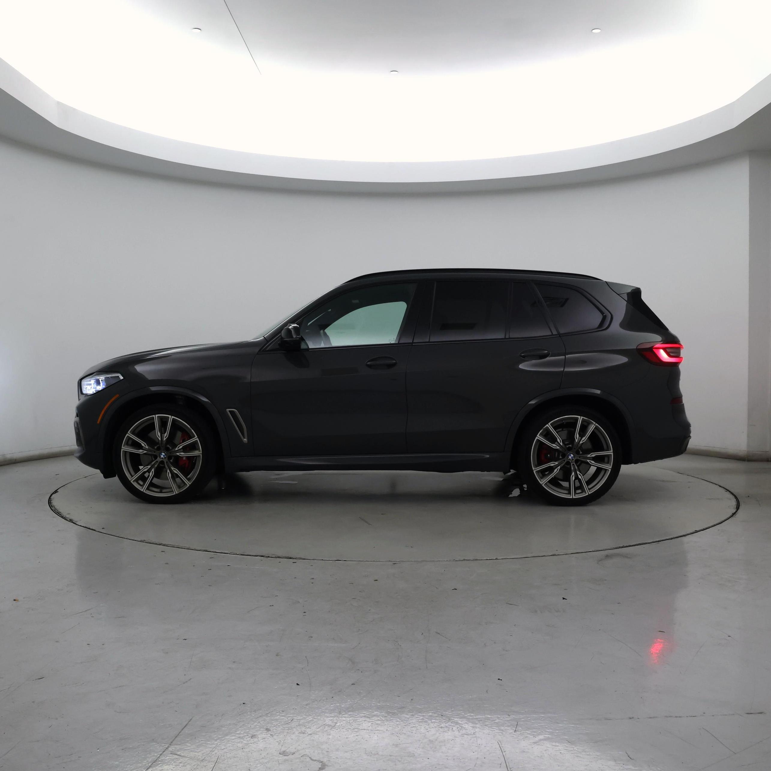 Thumbnail: 2021 BMW X5 - 3