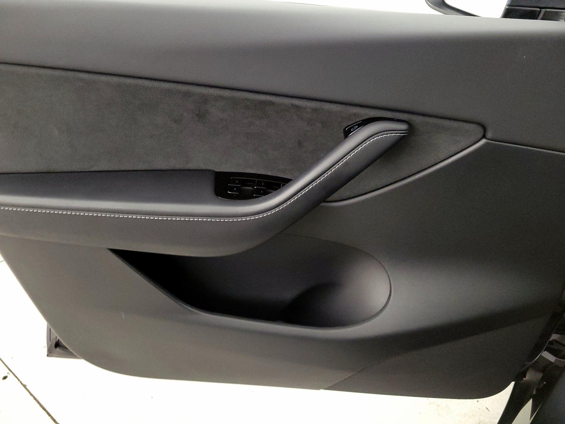 Thumbnail: 2021 Tesla Model Y - 12