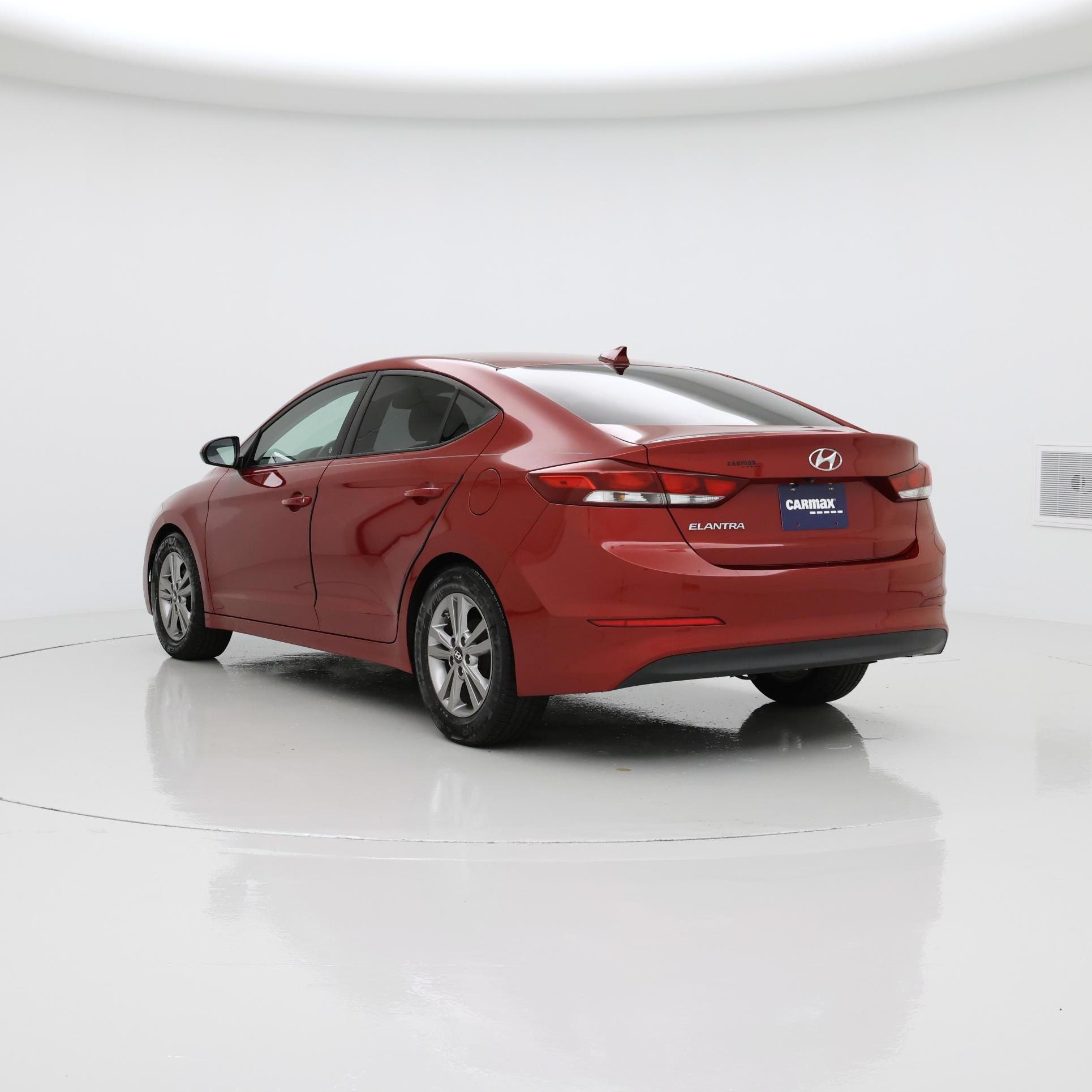 Thumbnail: 2017 Hyundai Elantra - 2