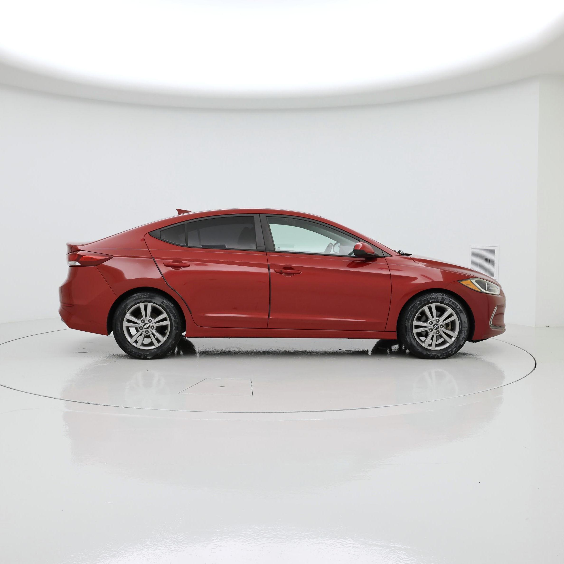 Thumbnail: 2017 Hyundai Elantra - 7